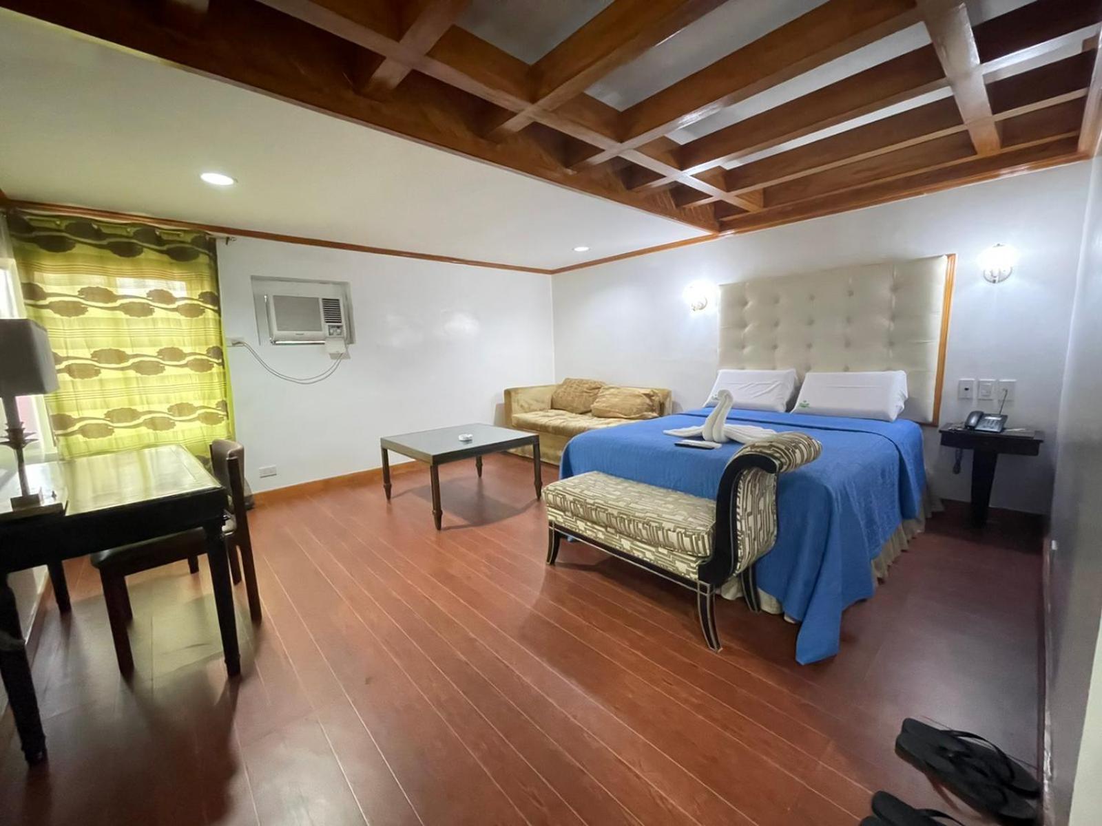 Double Room - Photo 5