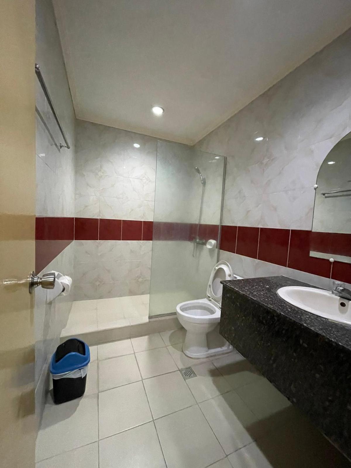 Double Room - Photo 6