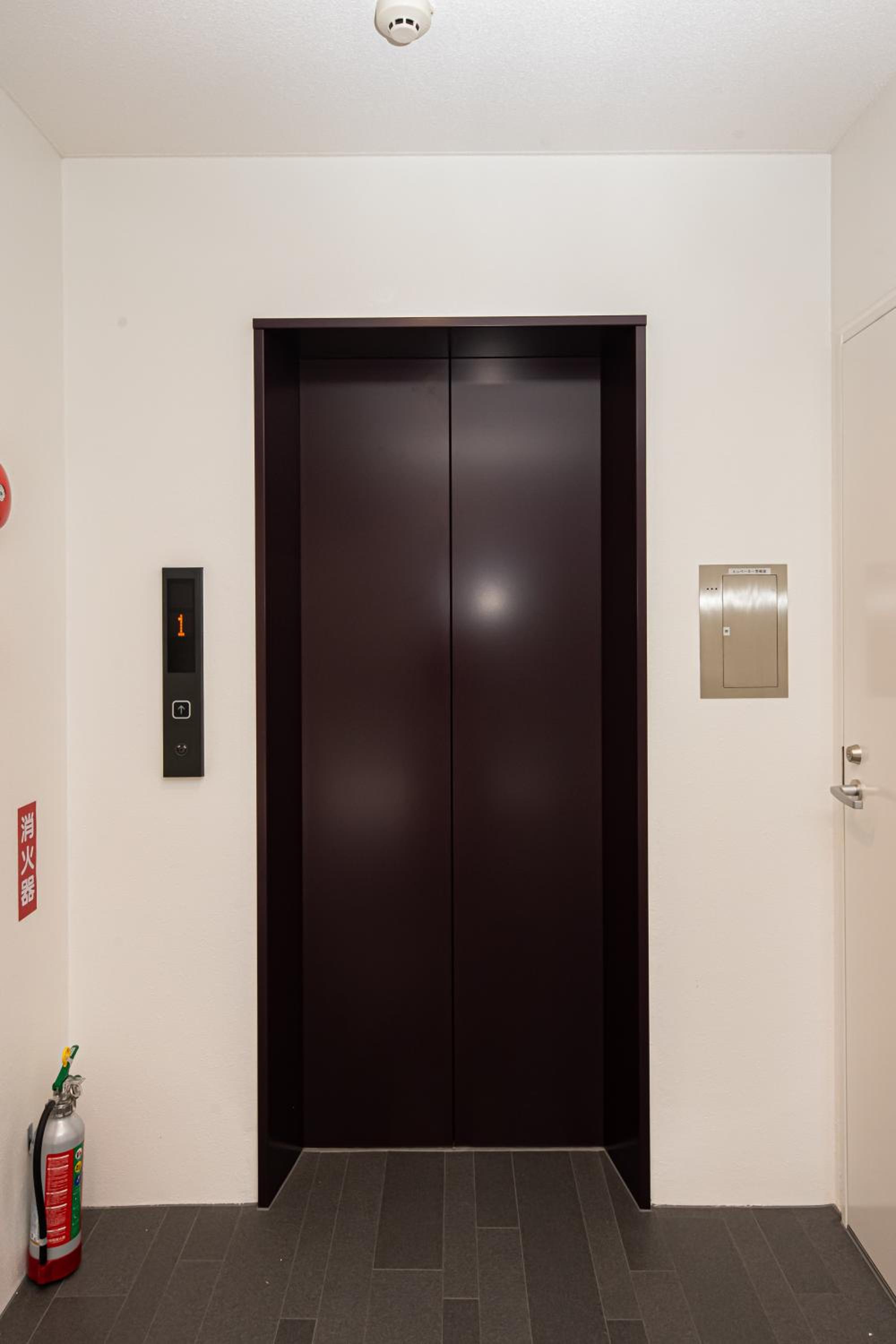 Standard Twin Room - Photo 20
