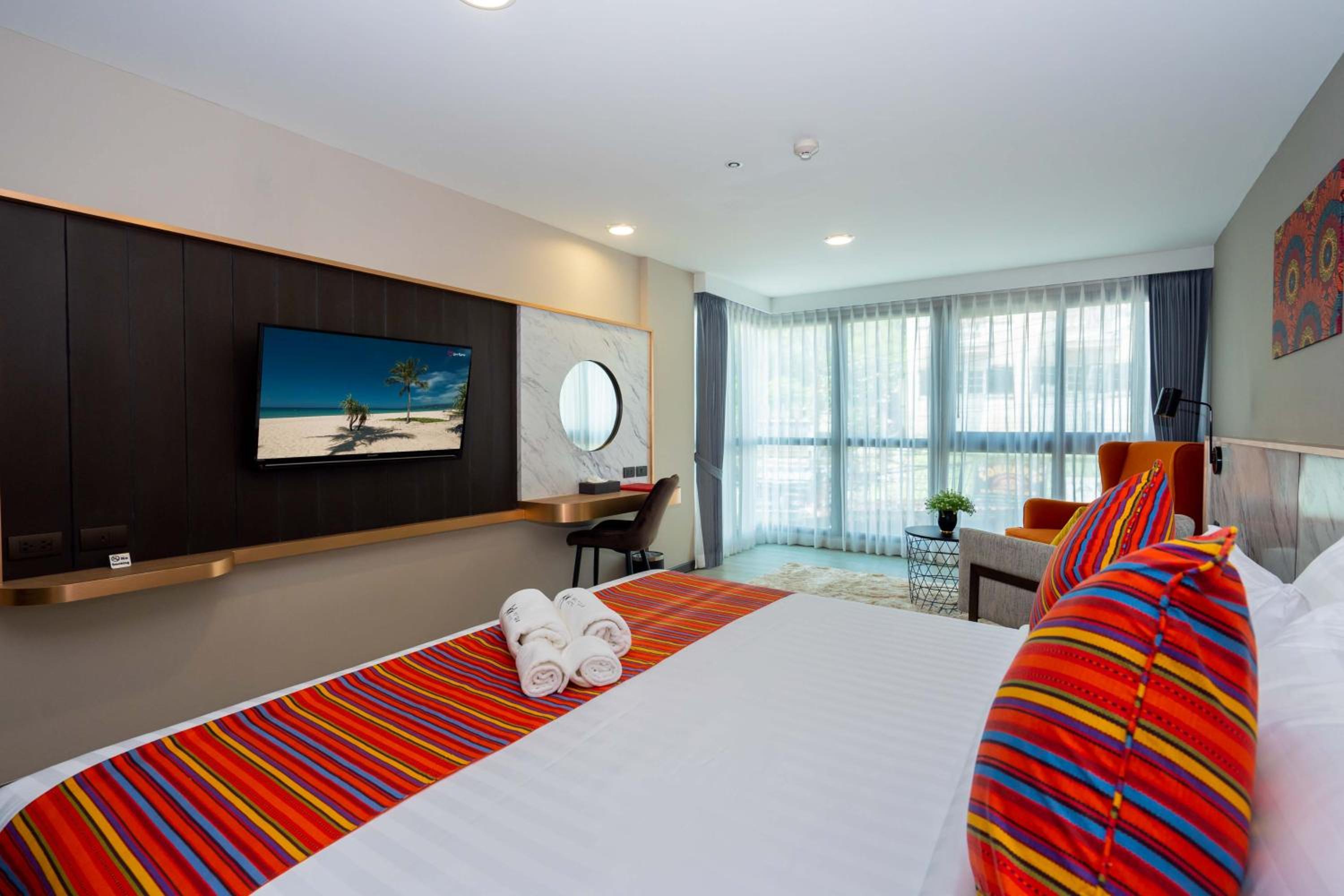 Deluxe Room - Photo 1