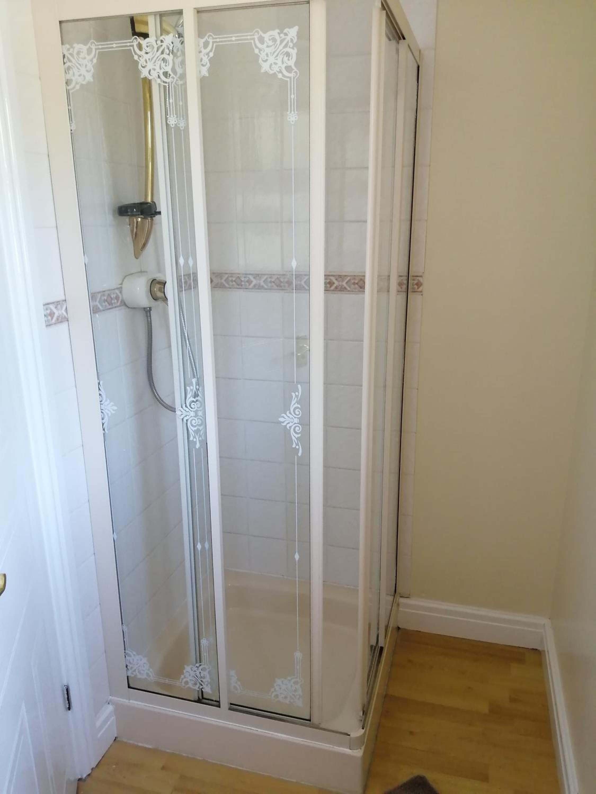 Standard Double or Twin Room - Photo 5