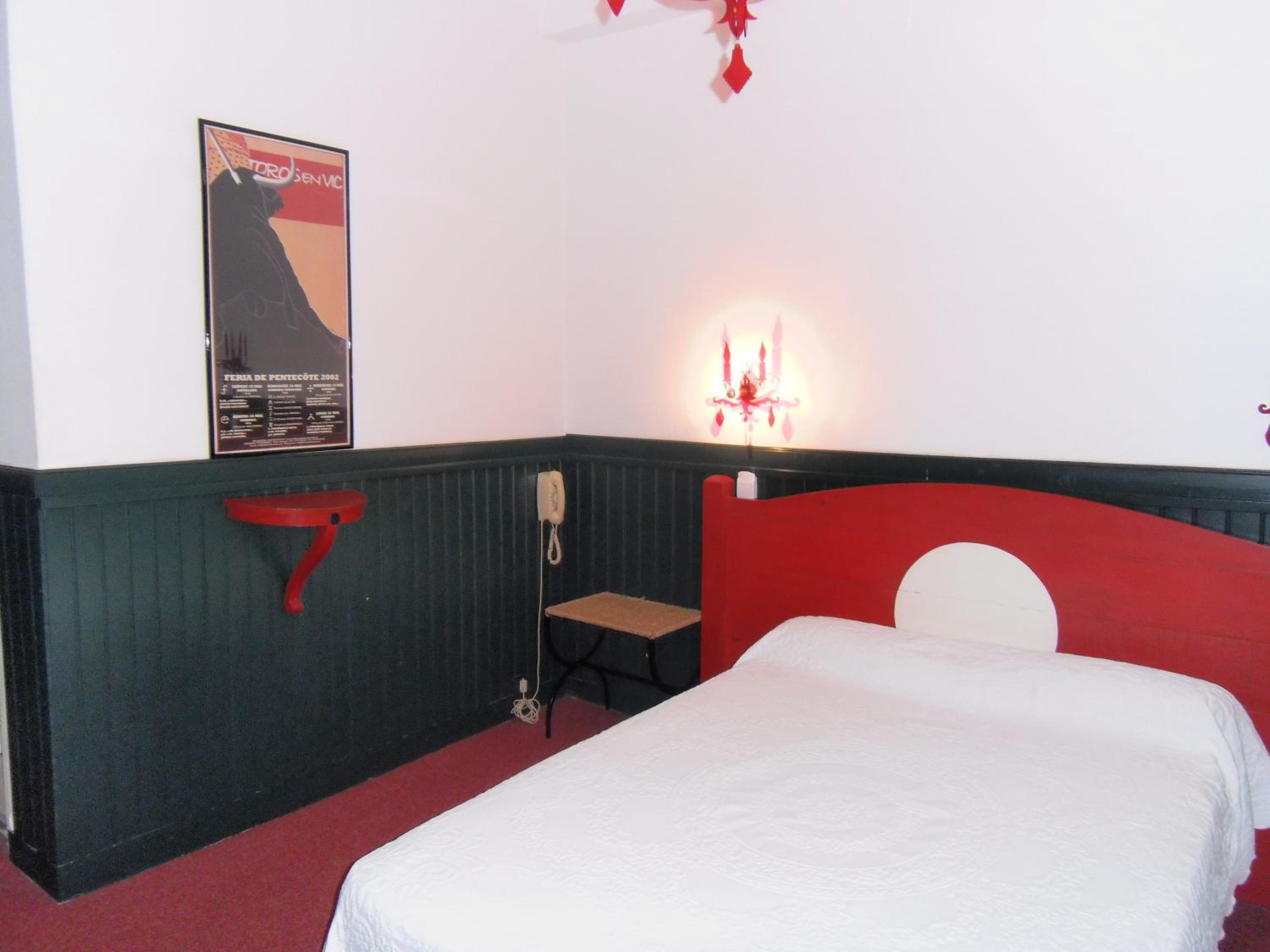 Economy Double Room photo 3