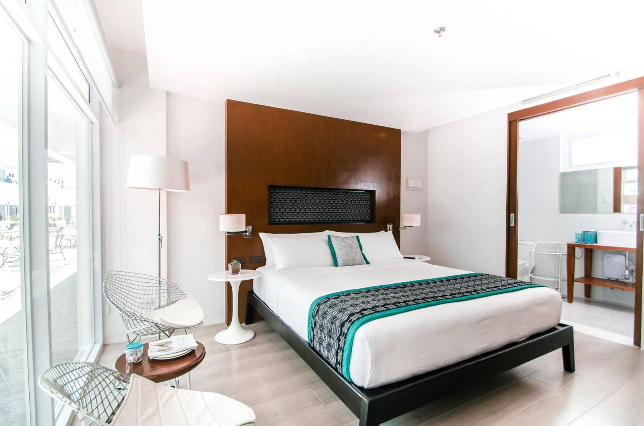 Deluxe Room - Photo 1