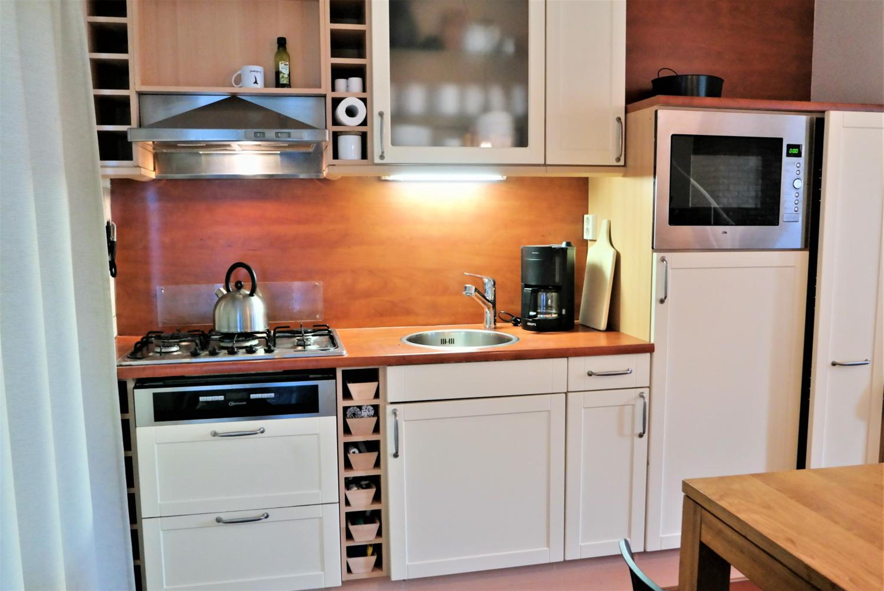 Three-Bedroom House photo 2