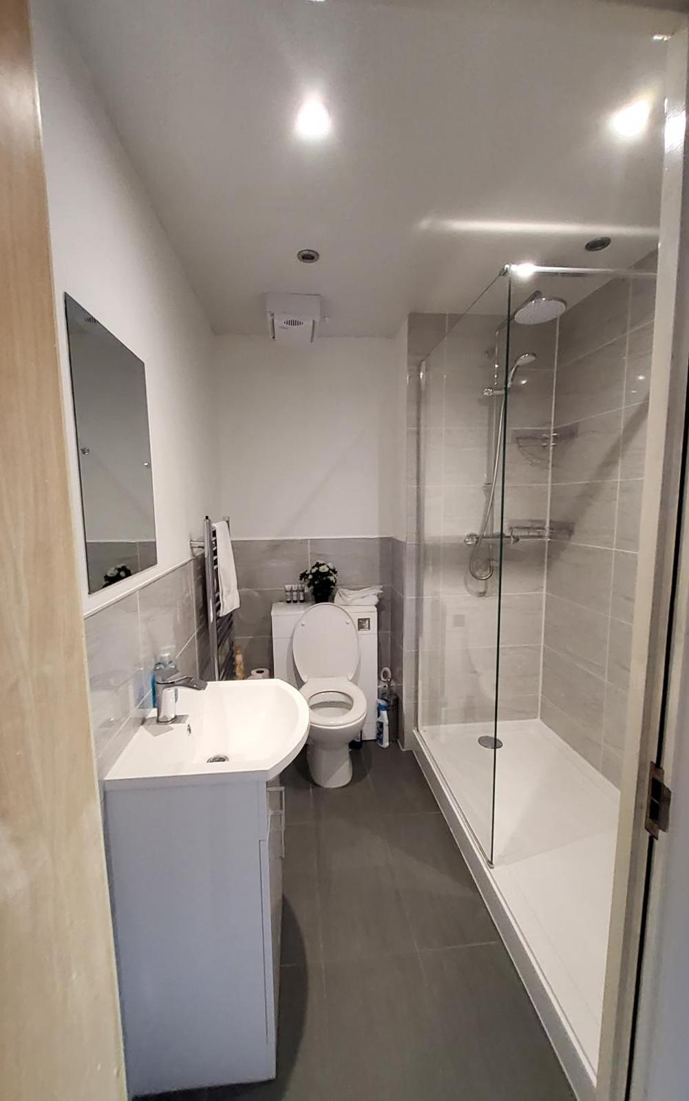 Two-Bedroom Apartment - Photo 11