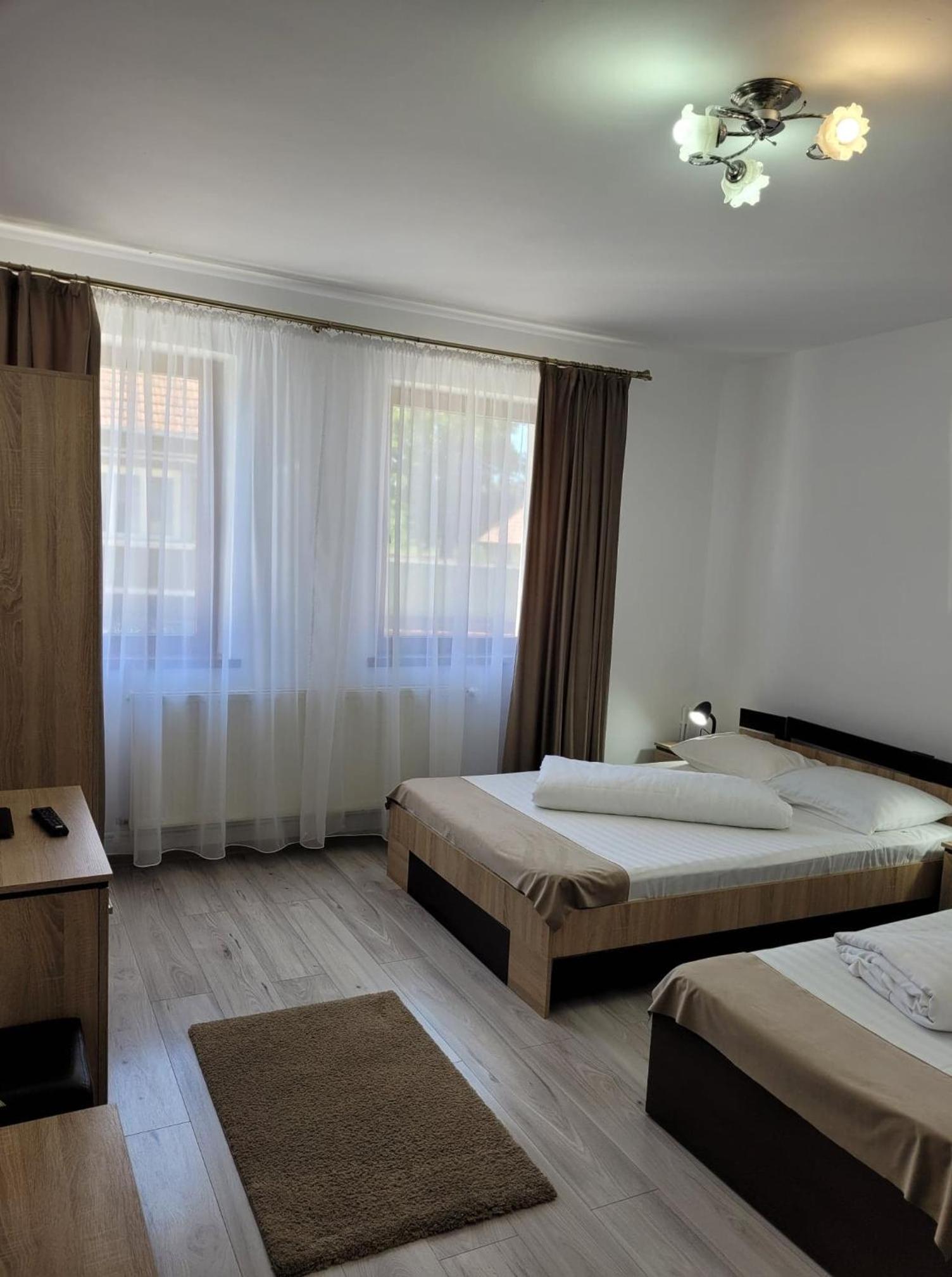Triple Room with Private Bathroom - Photo 5