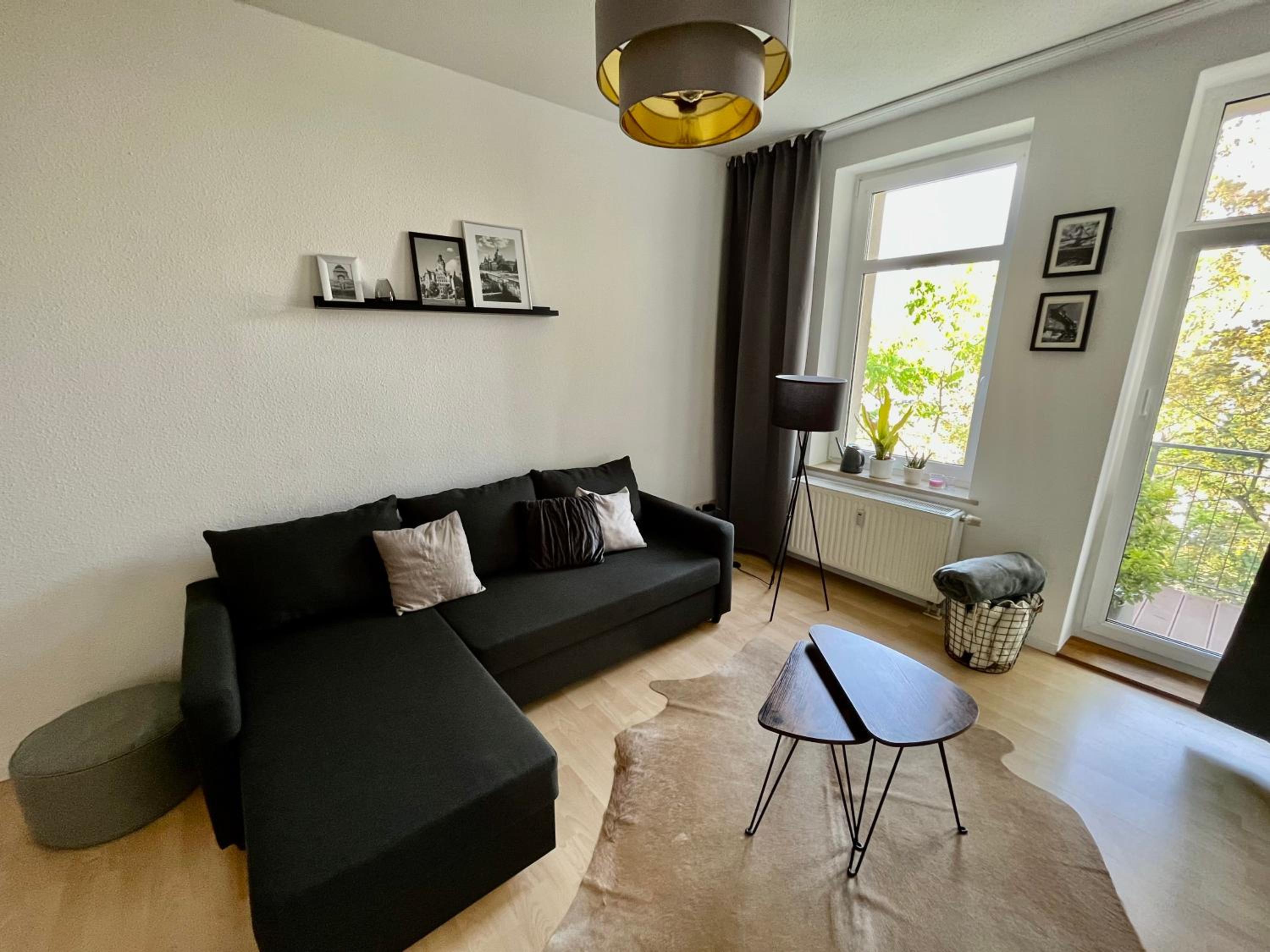 Two-Bedroom Apartment - Photo 2