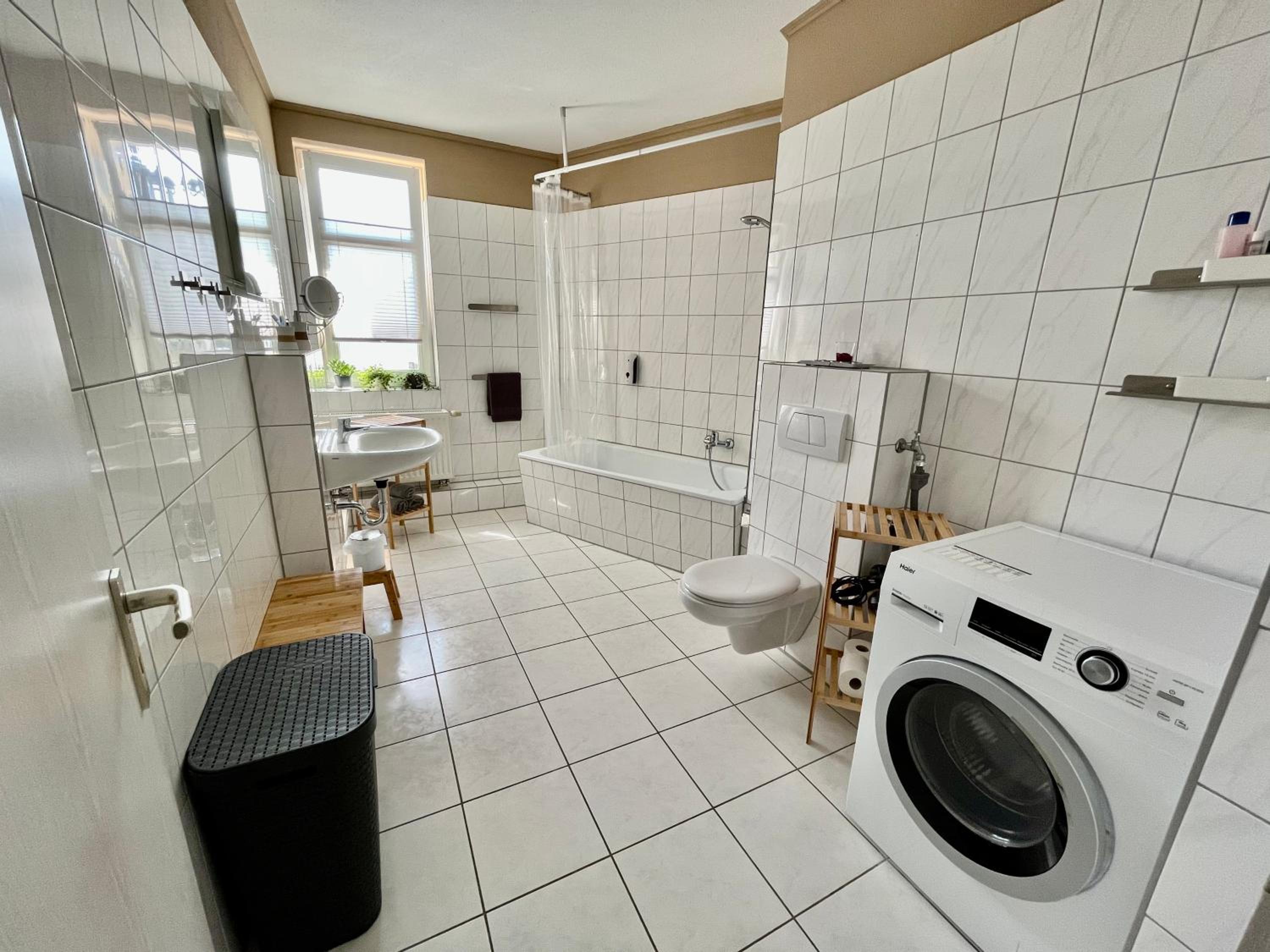 Two-Bedroom Apartment - Photo 15