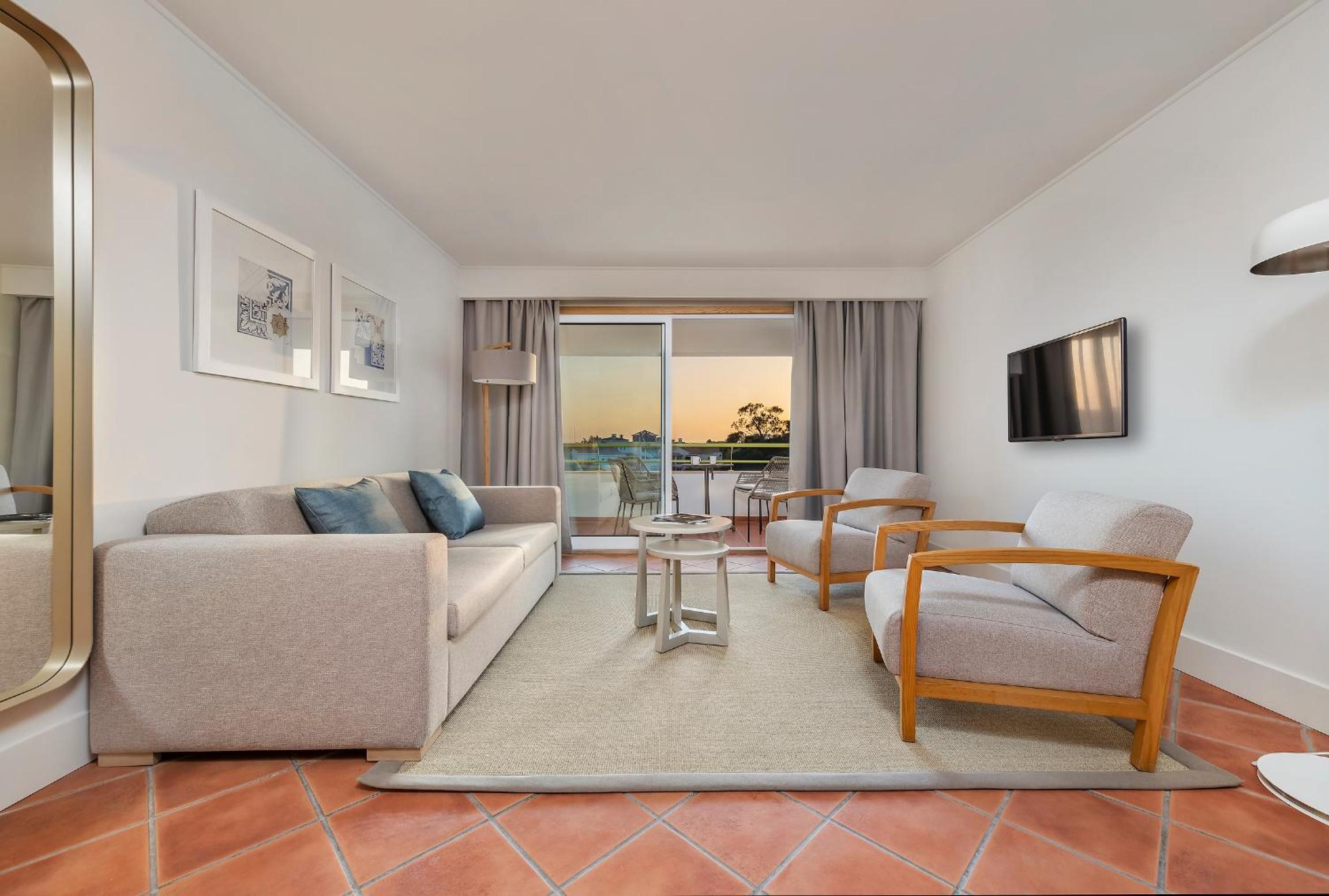 Standard Two-Bedroom Apartment - Photo 2