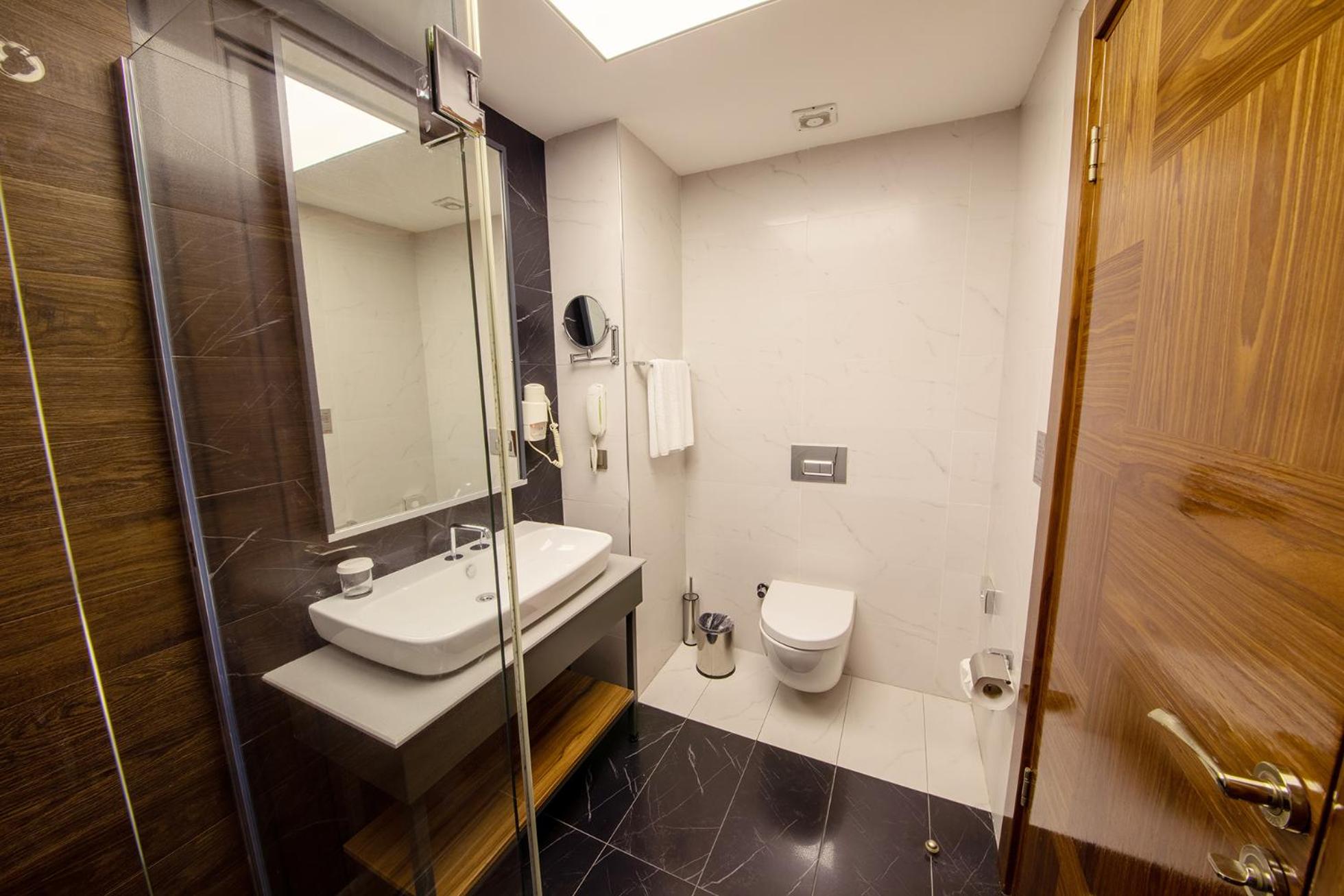 Deluxe Twin Room - Photo 4