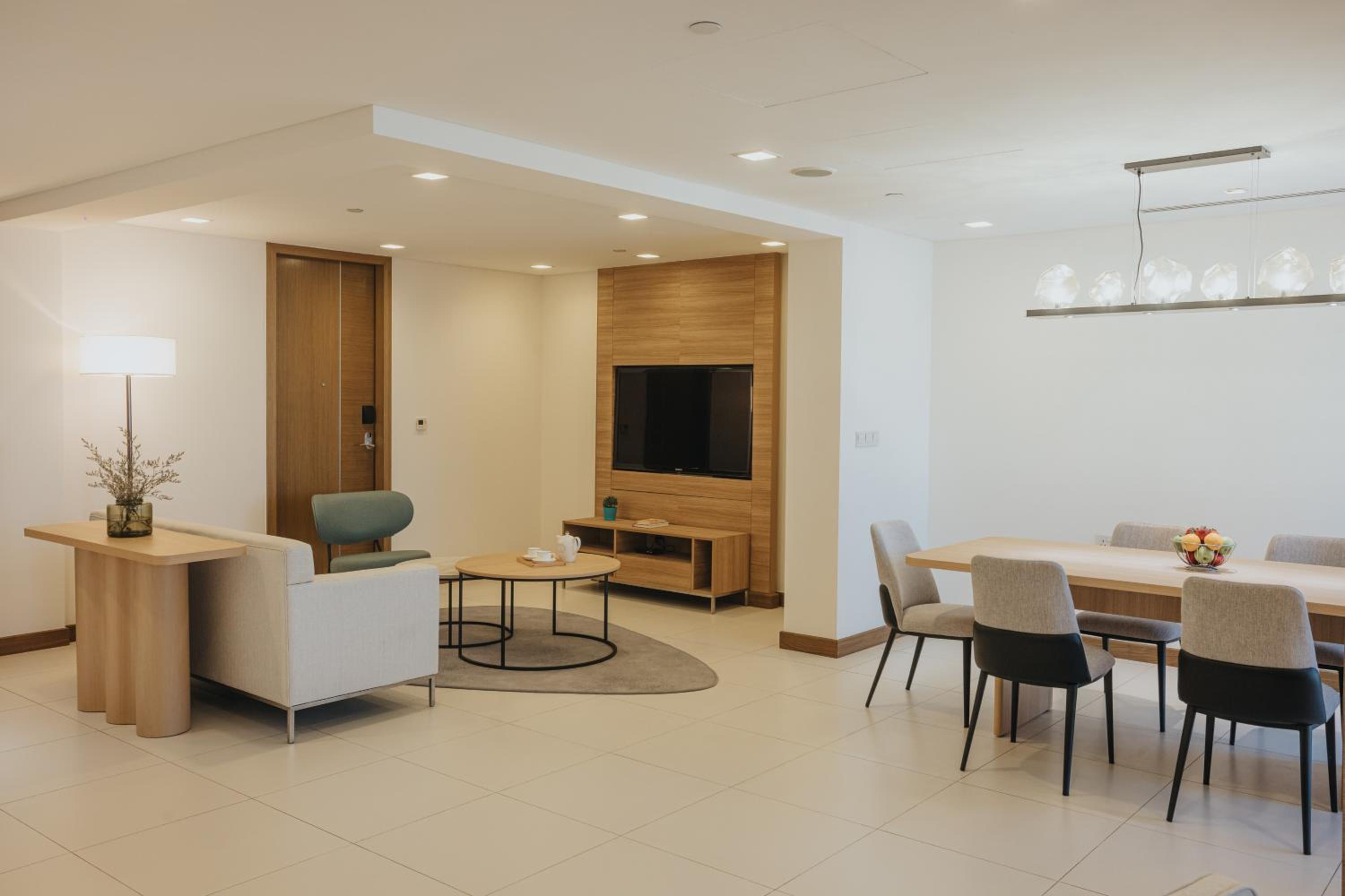 Three Bedroom Premium Apartment photo 2
