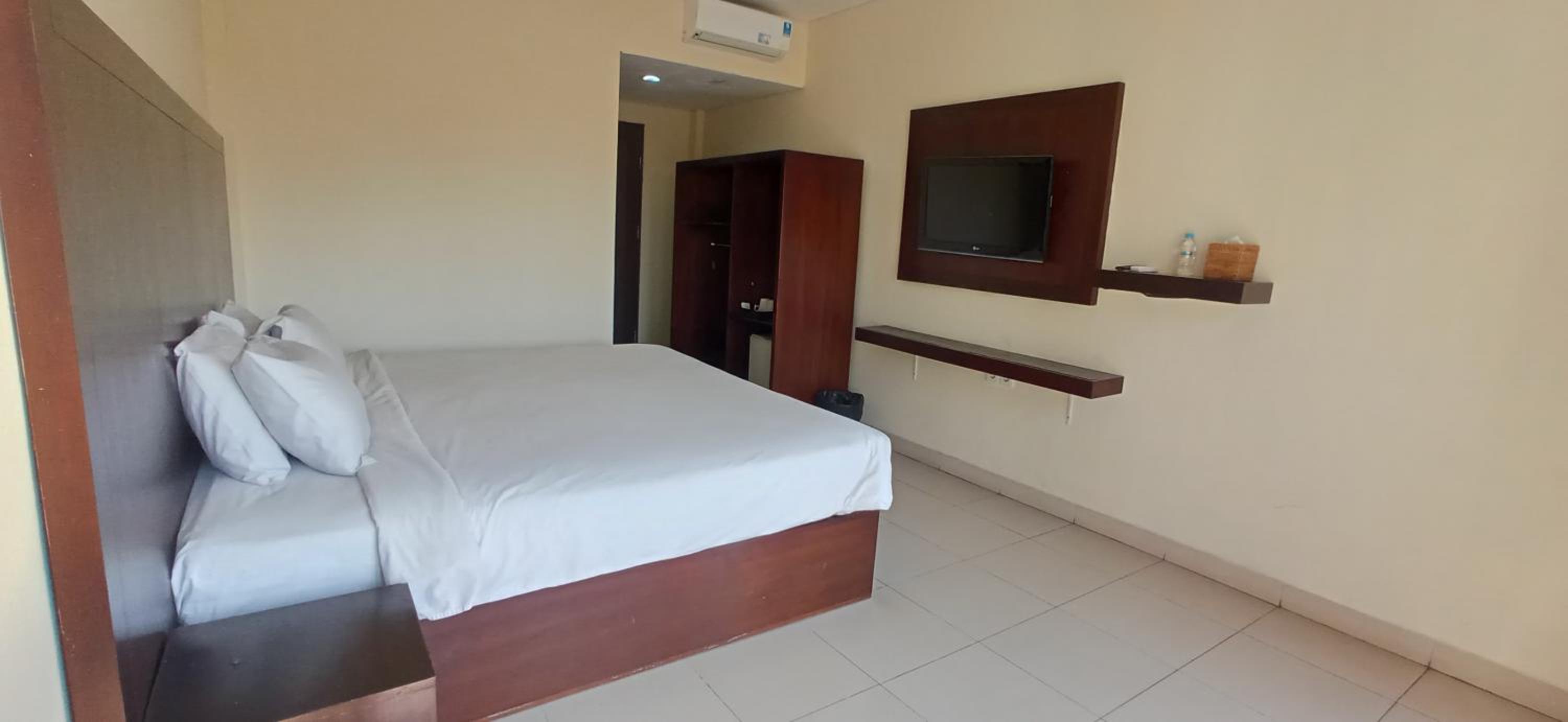 Deluxe Double Or Twin Room With Pool View