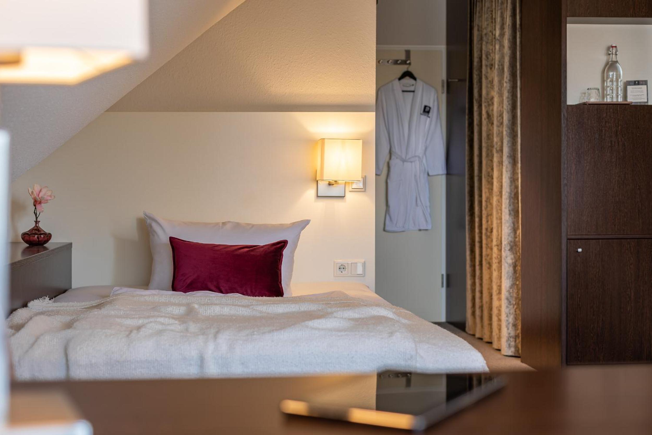 Single Room with Balcony photo 2