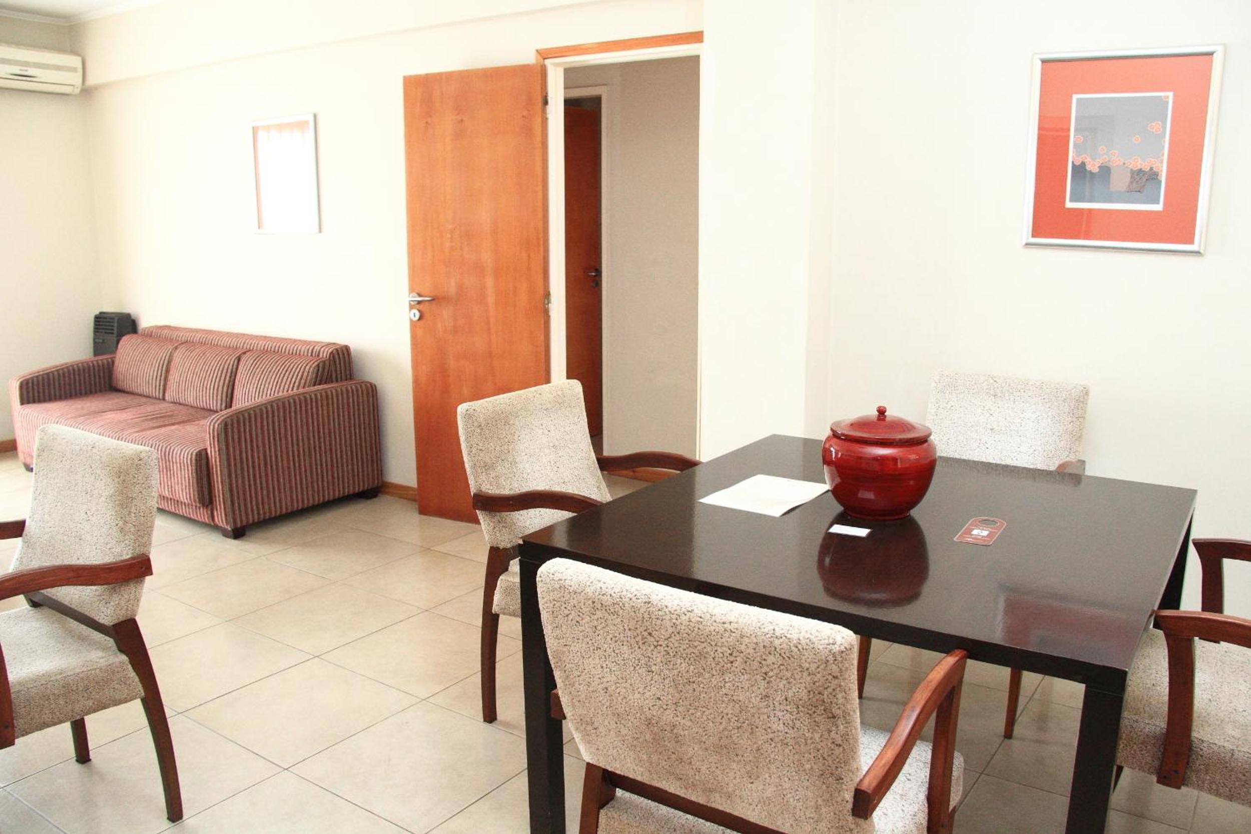 Apartment (4 Adults)