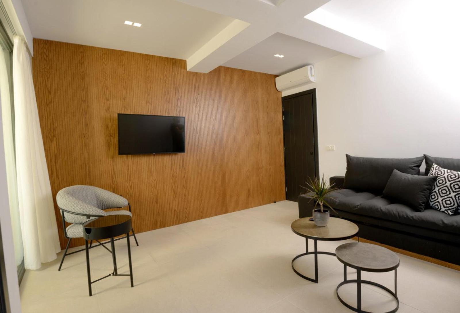Standard Suite photo 2