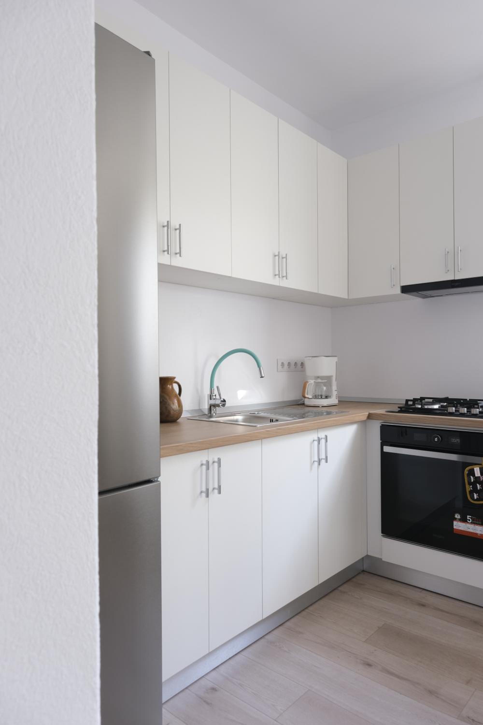 One-Bedroom Apartment - Photo 14