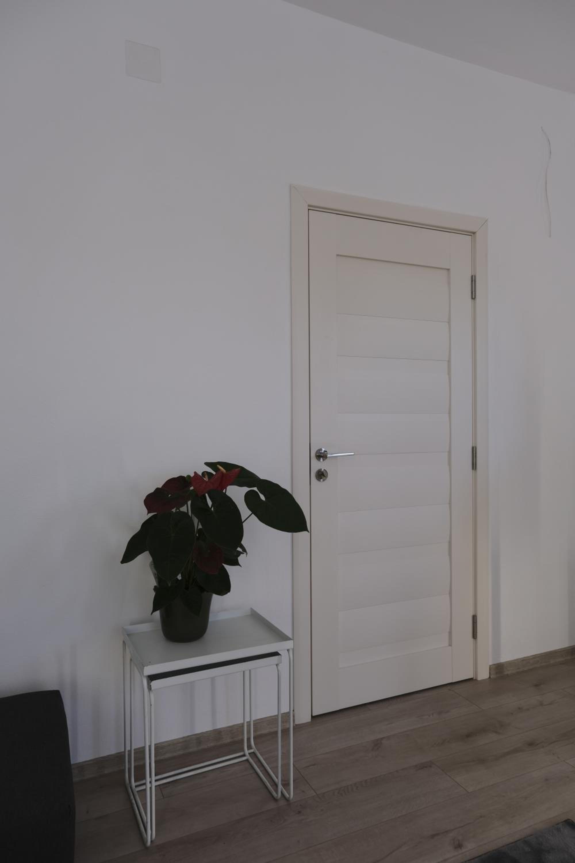 One-Bedroom Apartment - Photo 18