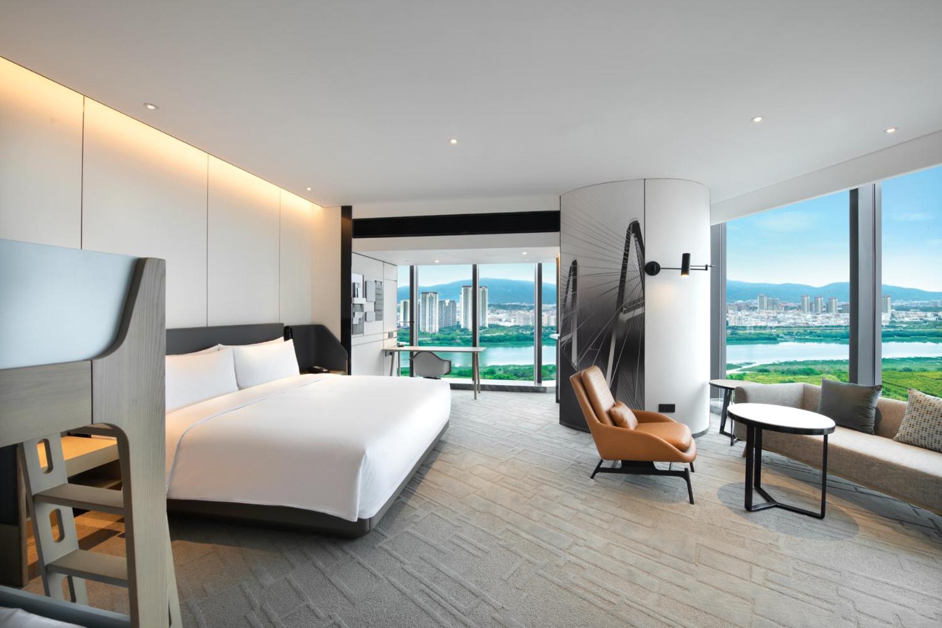 Junior Suite with King and Bunk Beds - River View - Photo 1