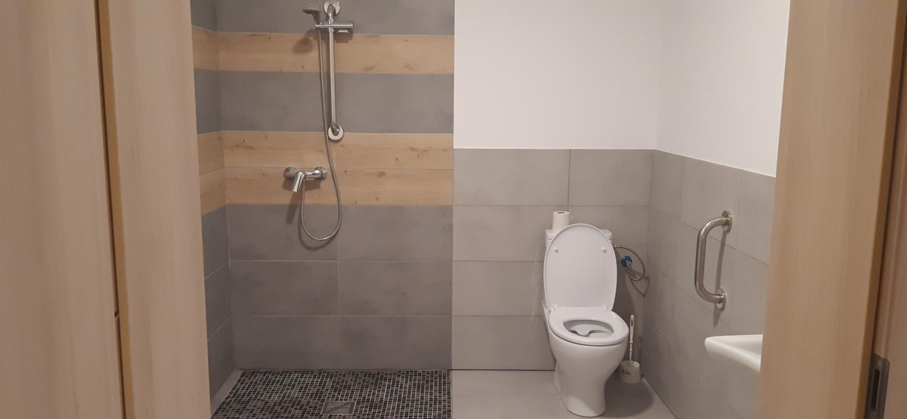 Double Room - Disability Access - Photo 1
