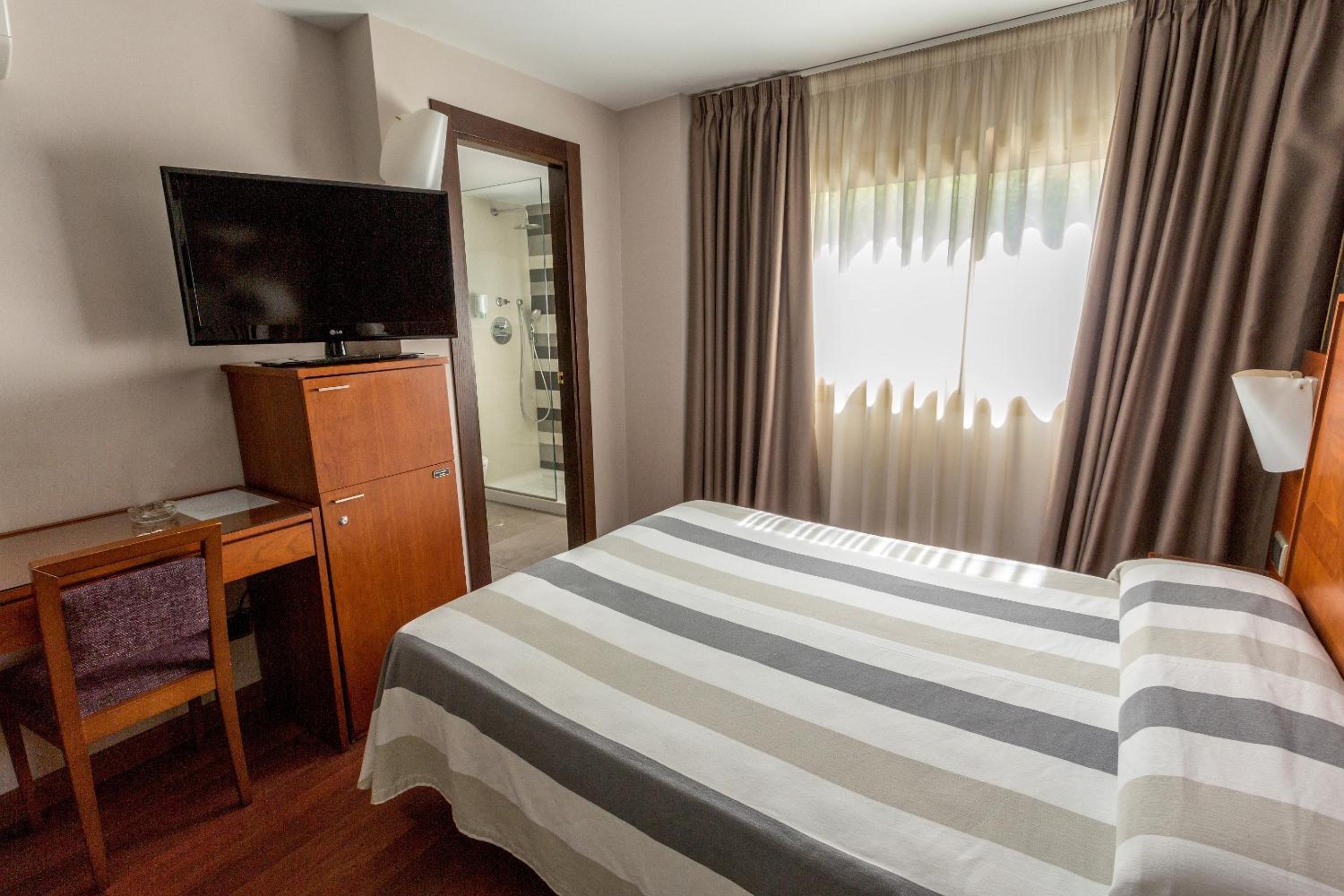 Single Room with Interior View photo 3