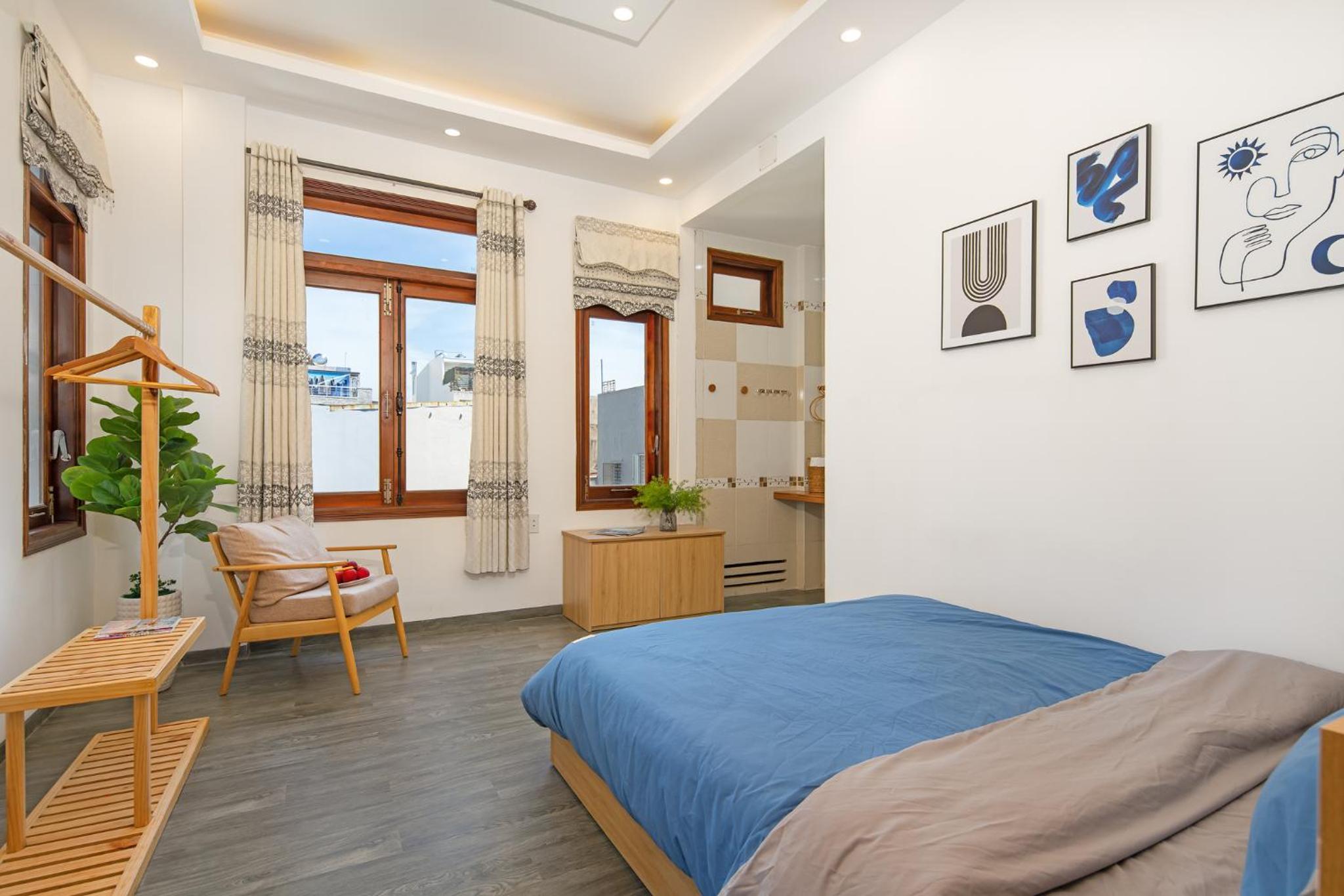 Large Double Room