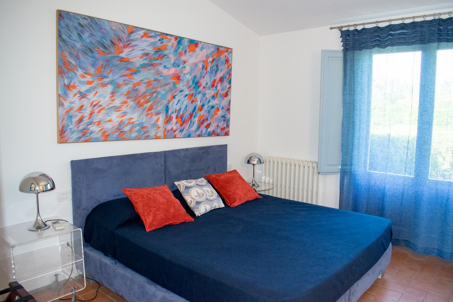 Deluxe One-Bedroom Apartment photo 3