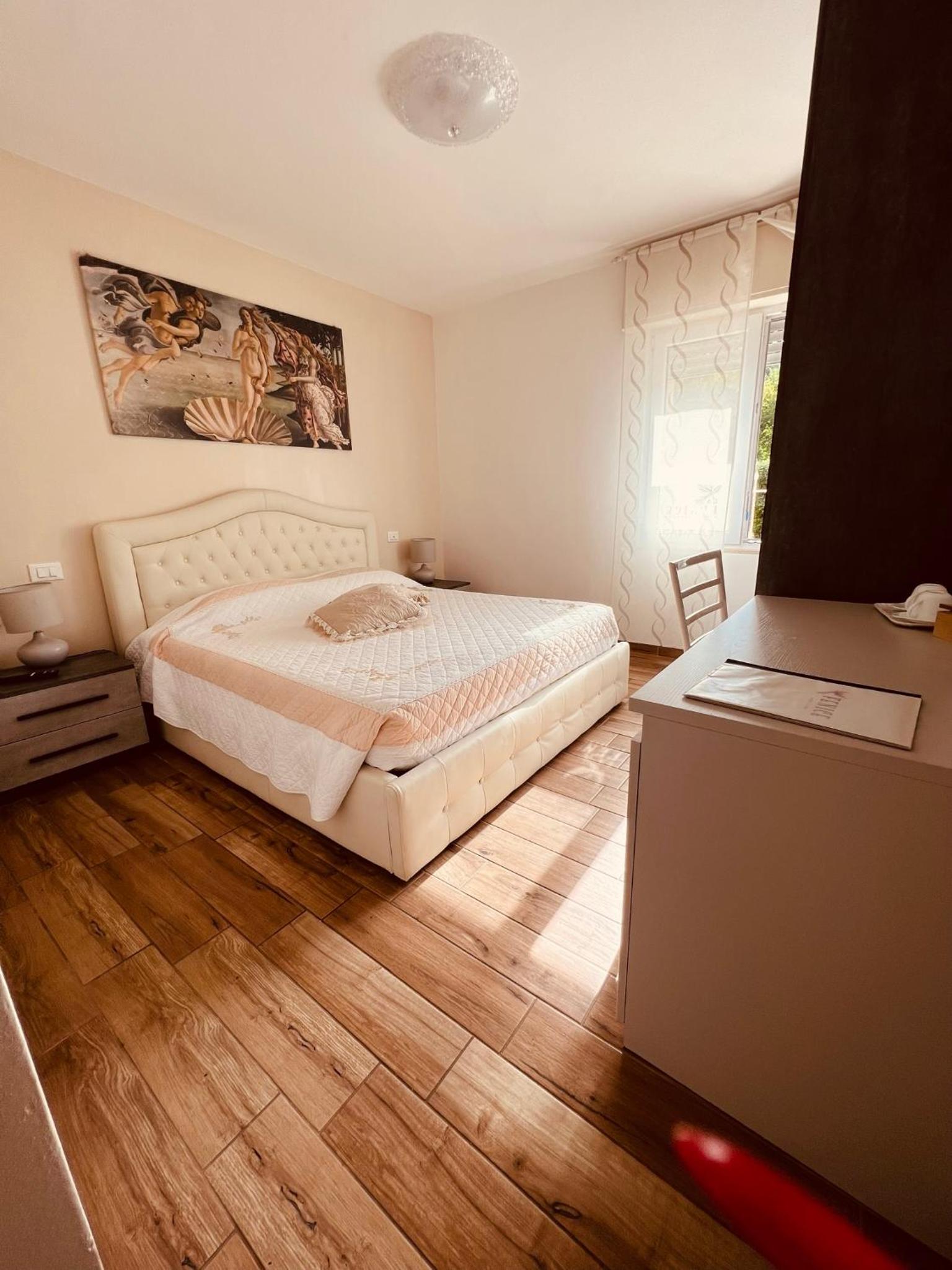 Double Room photo 1