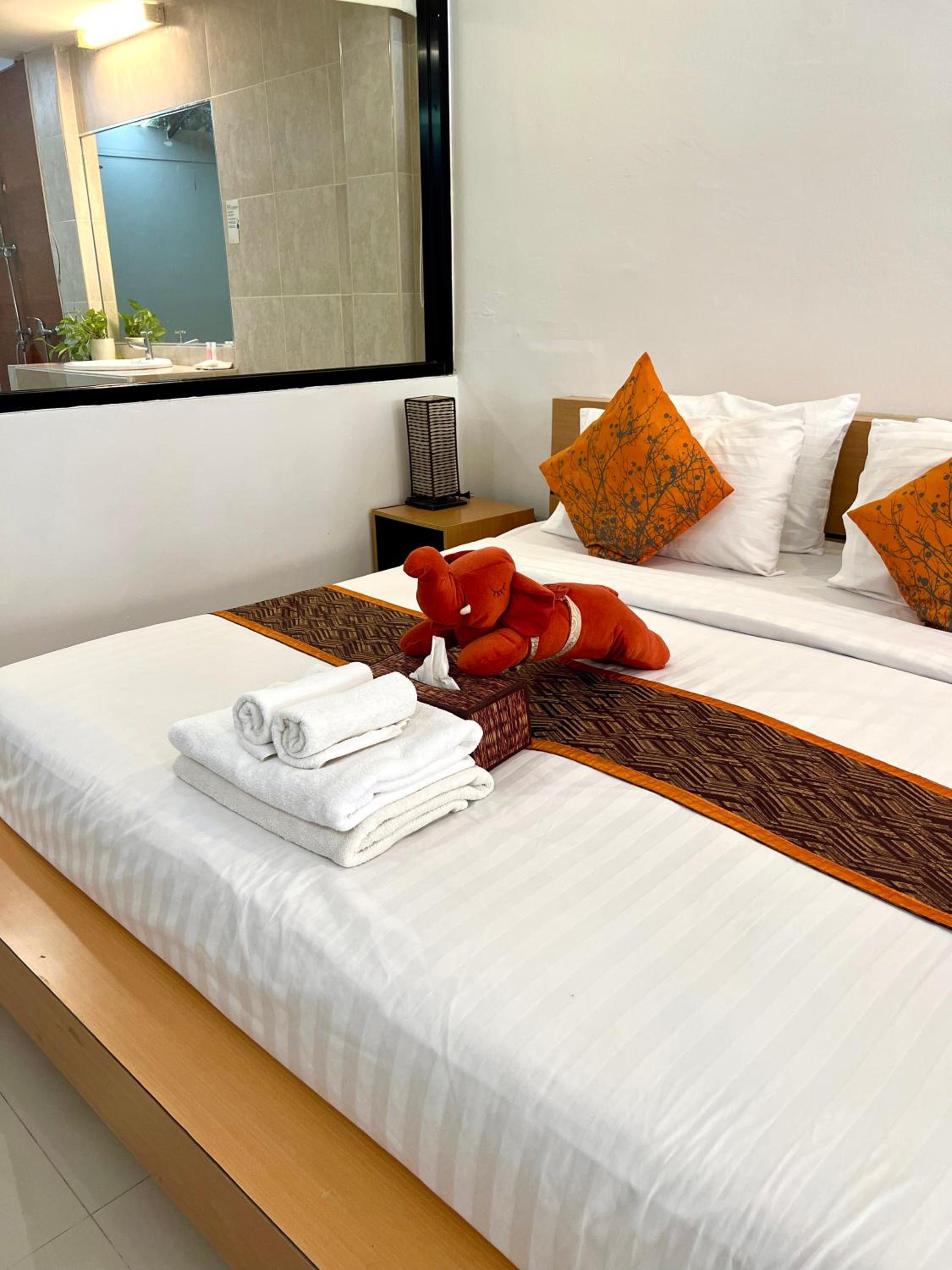 Grand Deluxe Double Room with Pool View photo 3