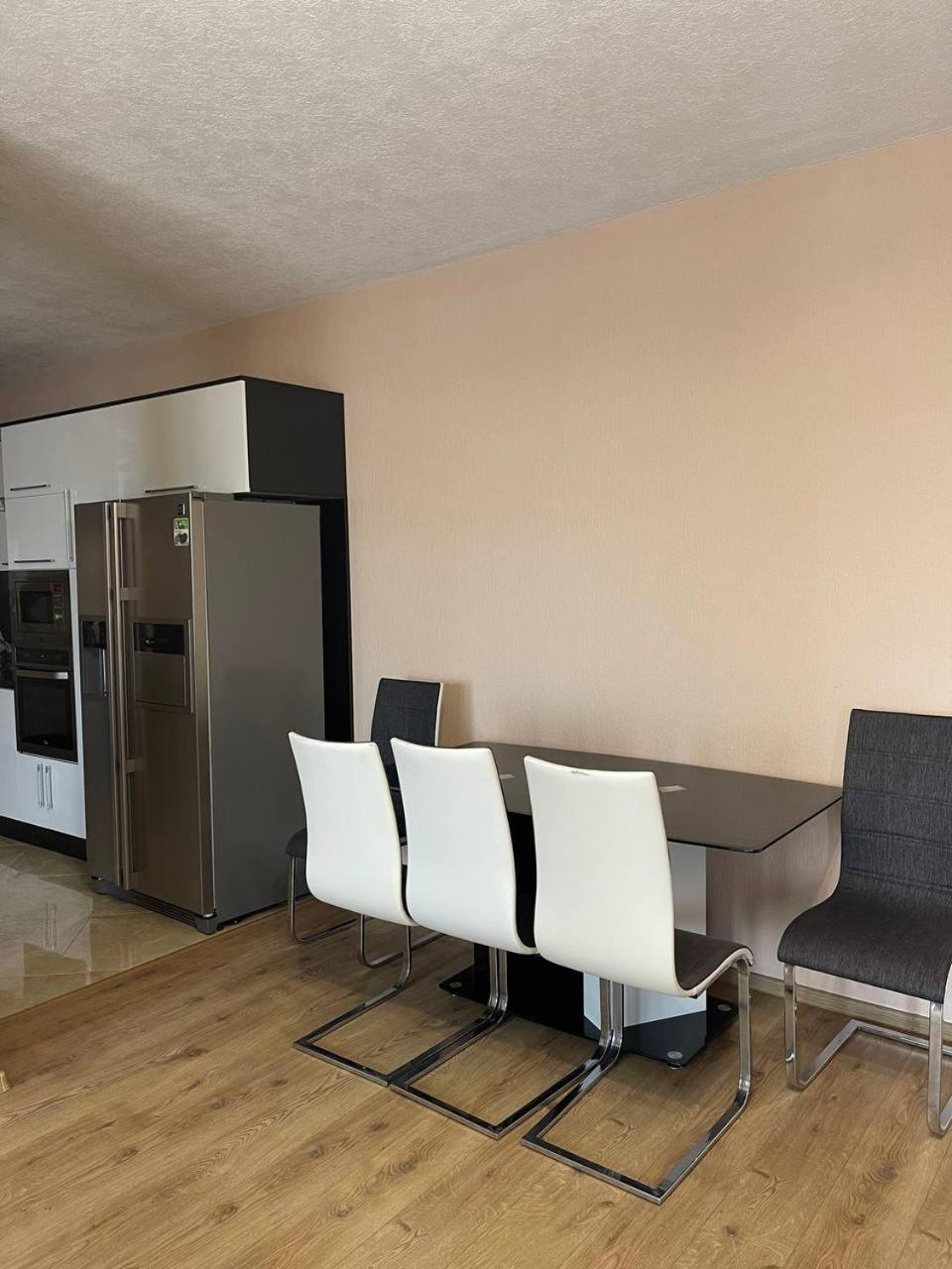 One-Bedroom Apartment - Photo 21