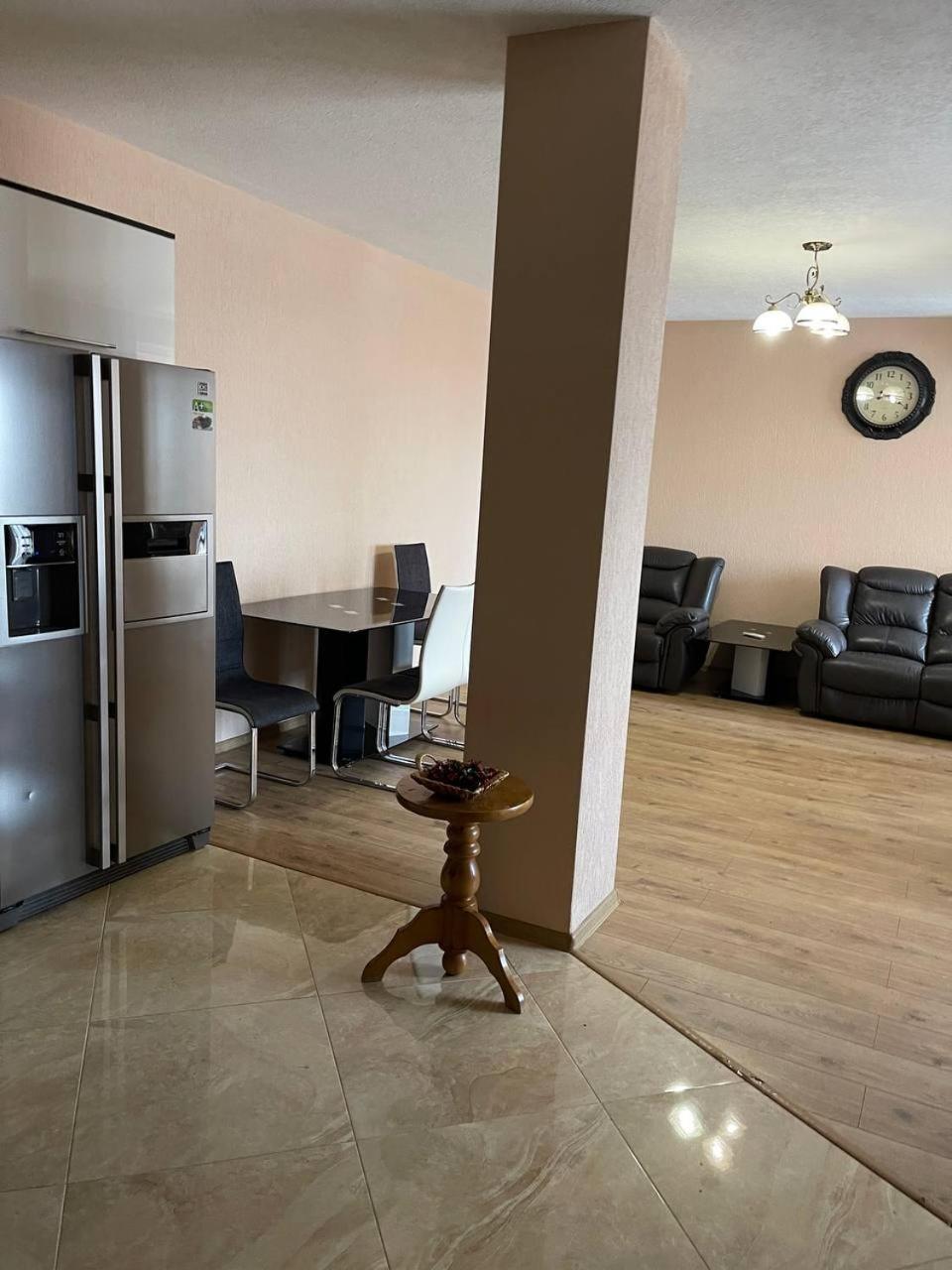 One-Bedroom Apartment - Photo 20