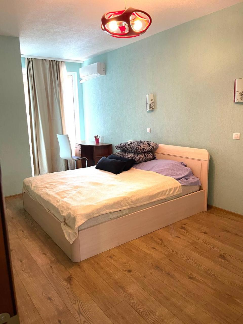 One-Bedroom Apartment - Photo 26