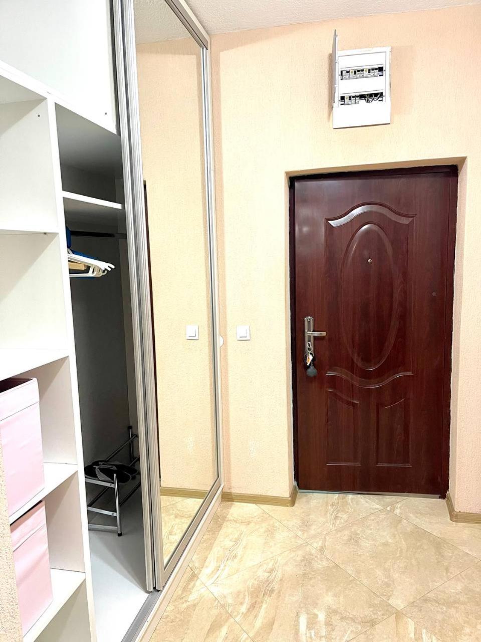 One-Bedroom Apartment - Photo 15
