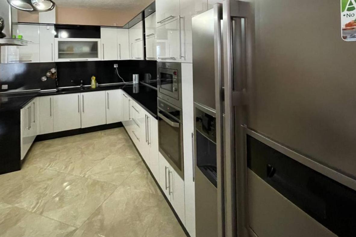 One-Bedroom Apartment - Photo 31