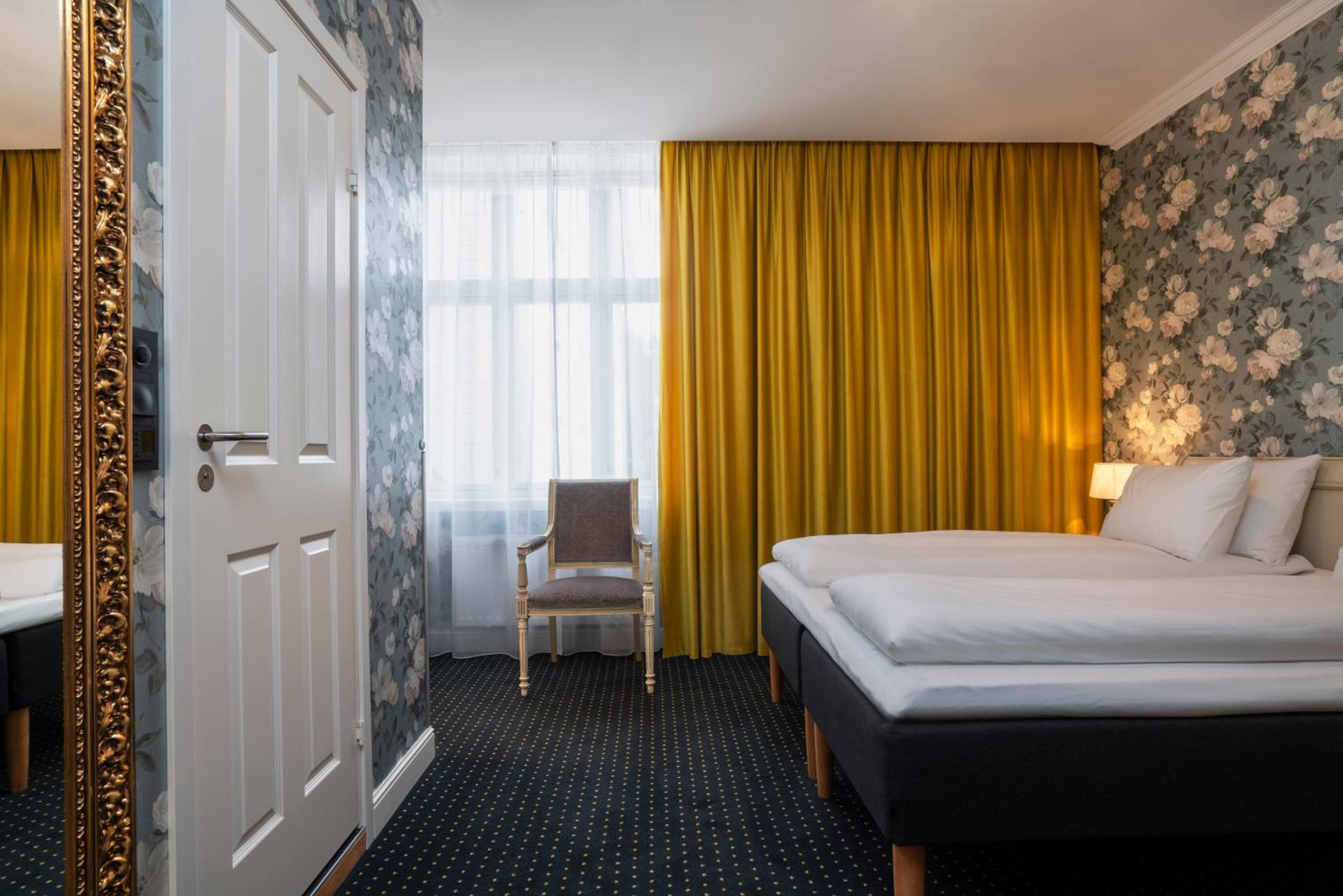 Superior Double Room - Photo 2