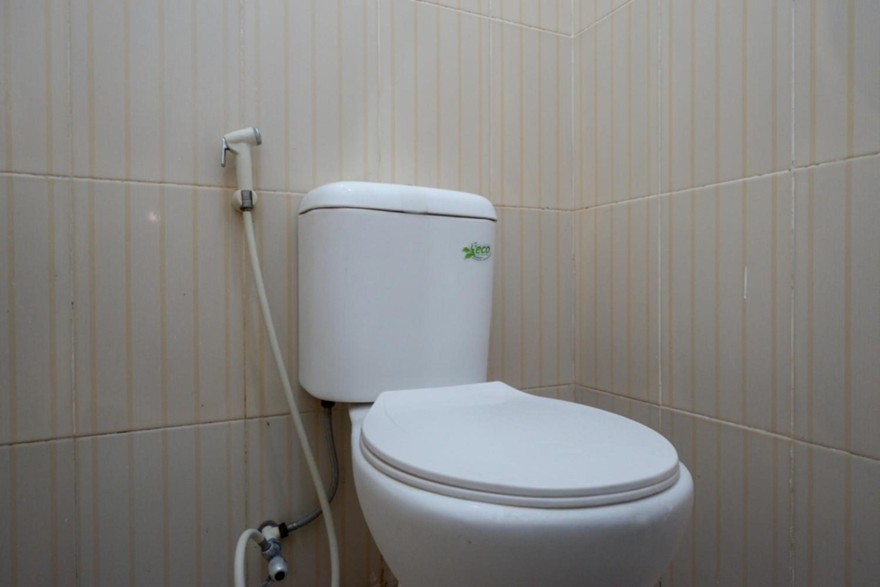 Standard Double Room - Photo 5