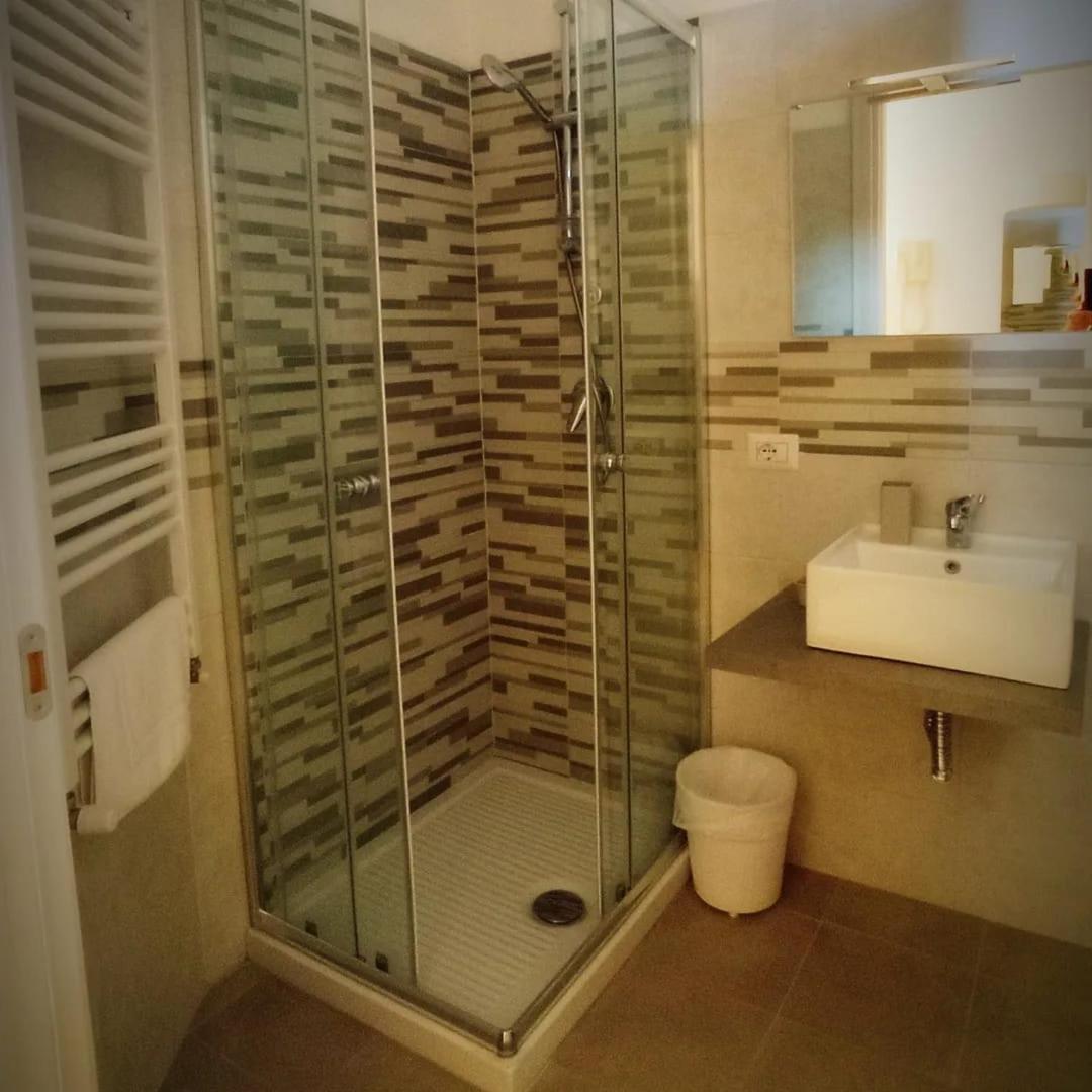 Double or Twin Room - Photo 13