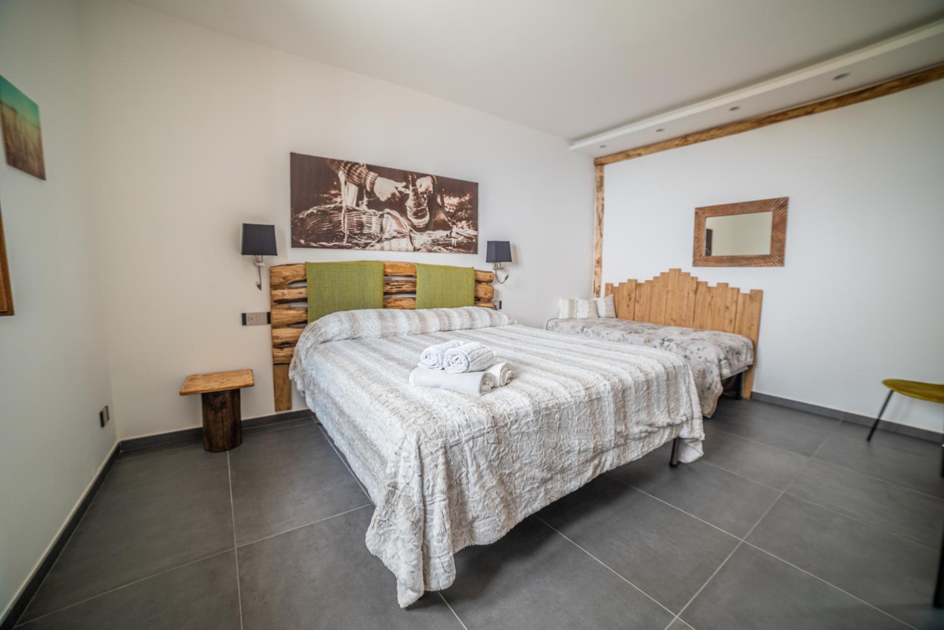 Standard Double Room with Sea View - Photo 5