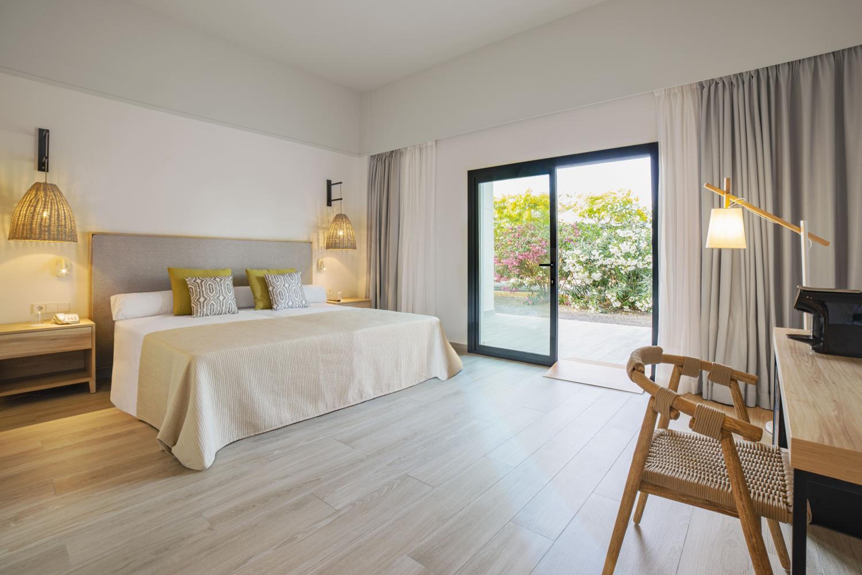 Exclusive Room