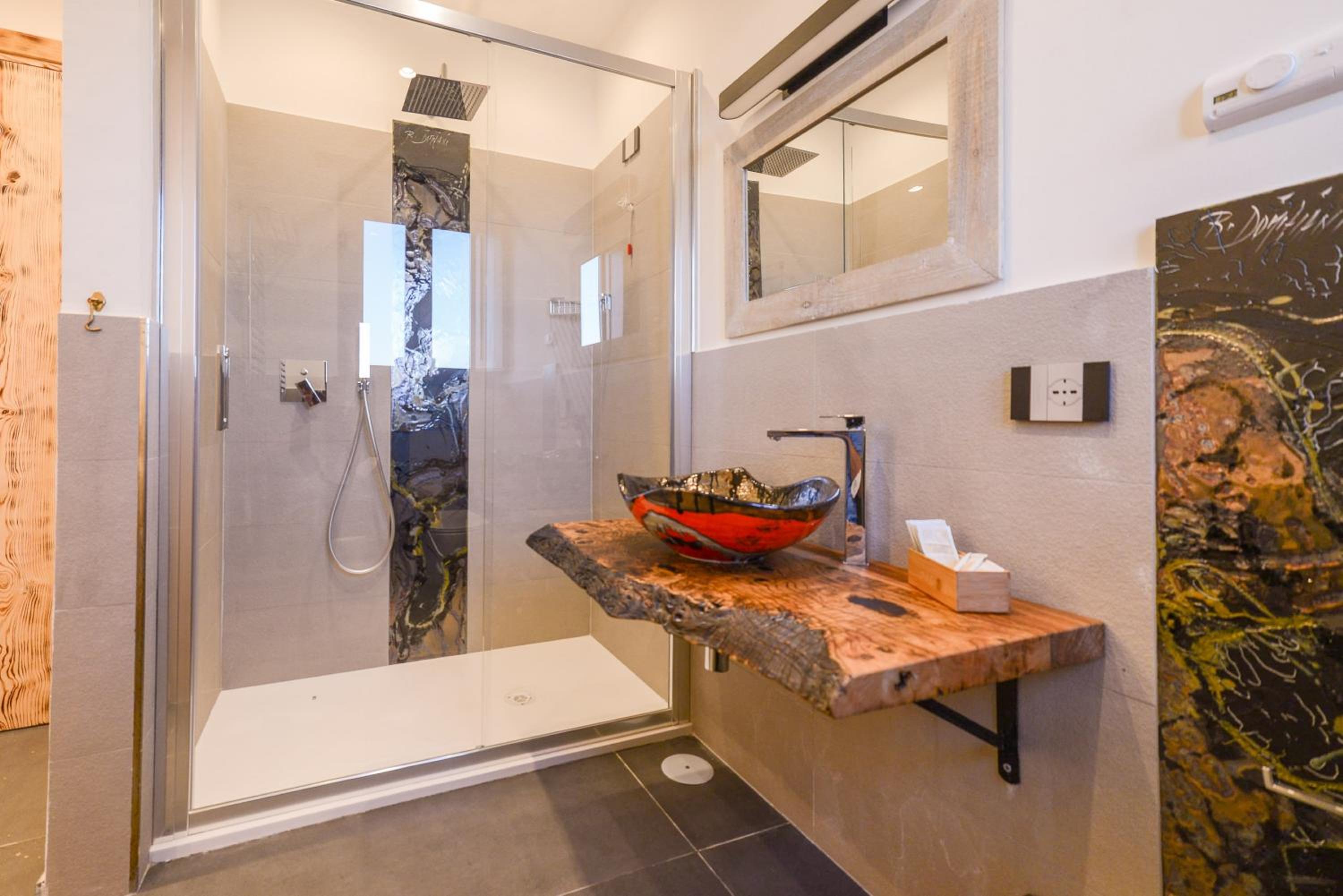 Double Room with Sea View - Photo 16