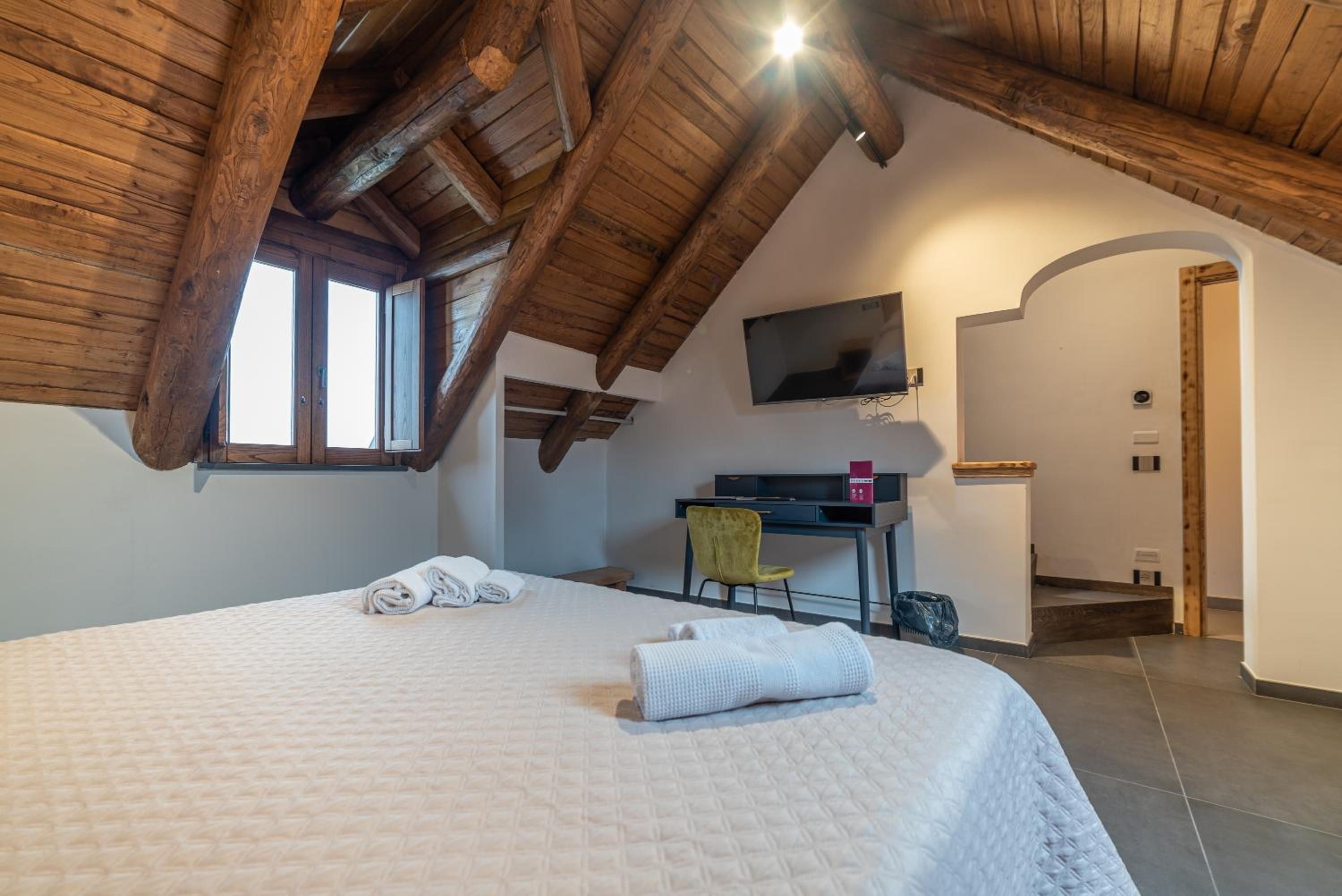 Double Room with Sea View - Photo 34