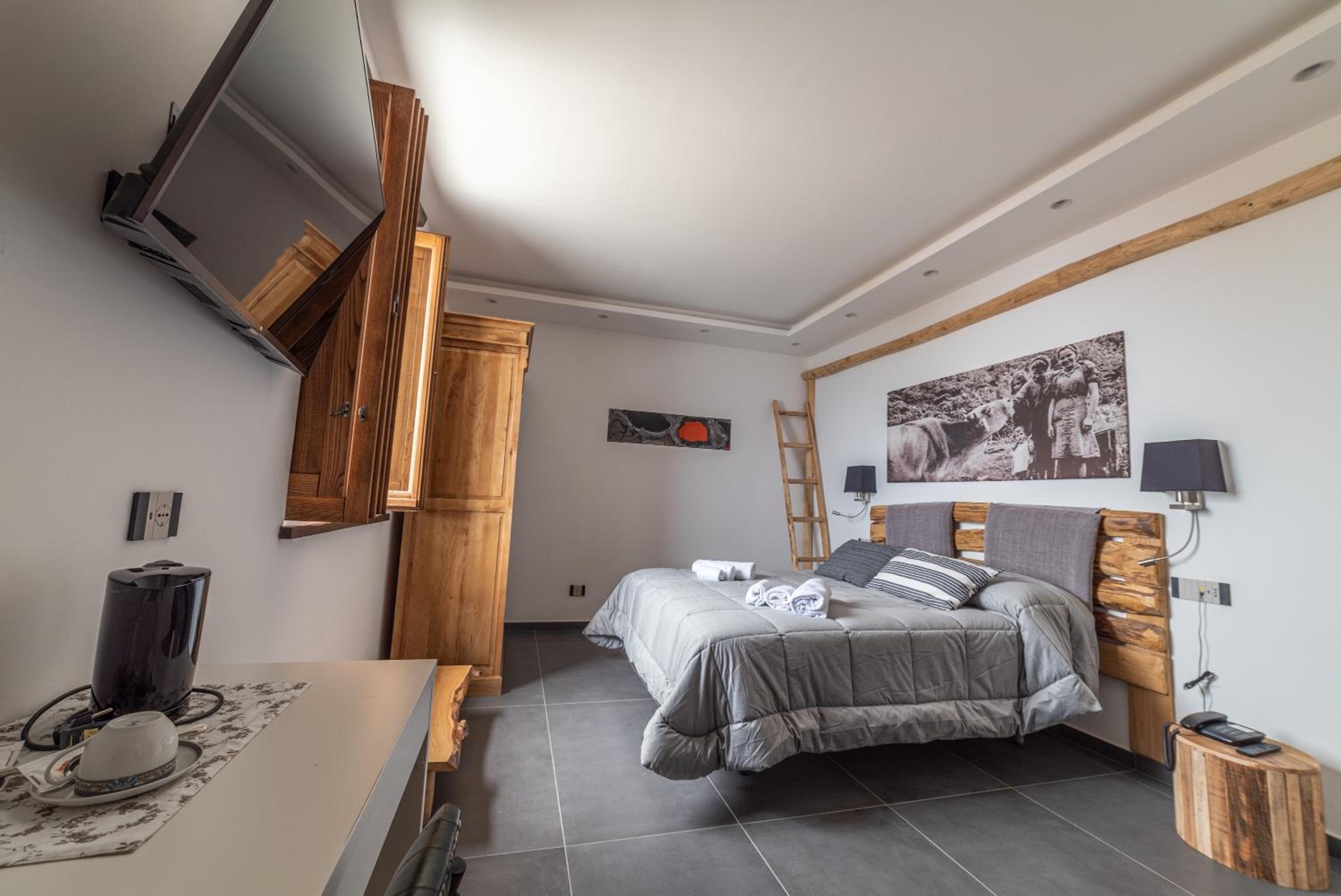Double Room with Sea View - Photo 30