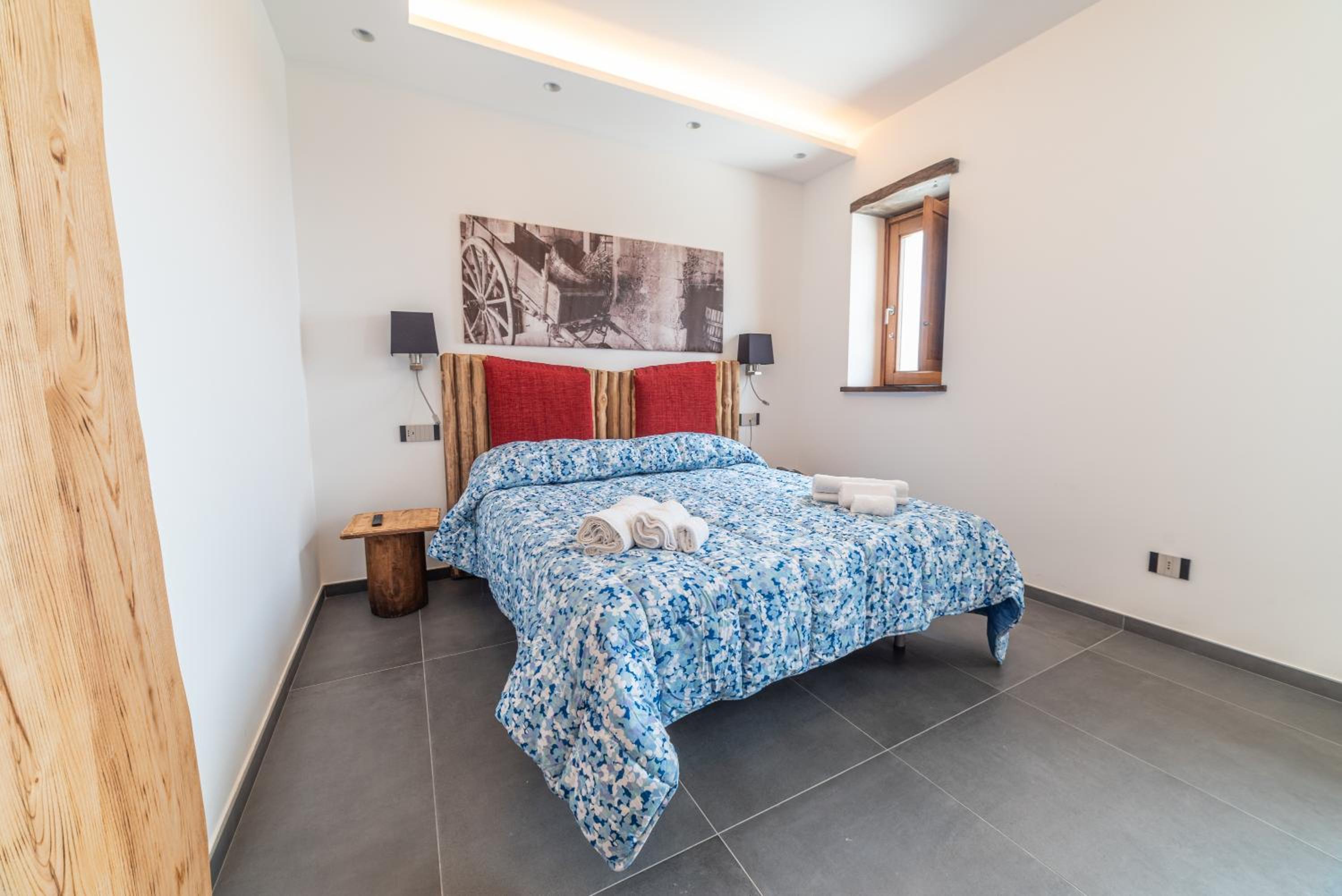 Double Room with Sea View - Photo 3