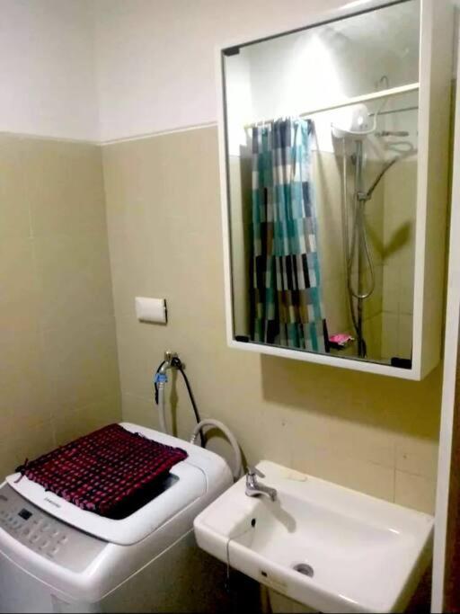 One-Bedroom Apartment - Photo 6