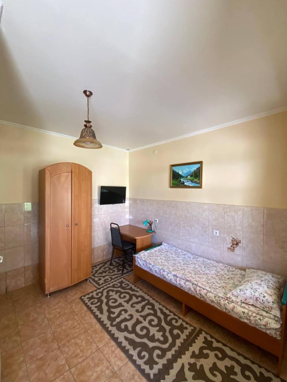 Budget Single Room photo 2