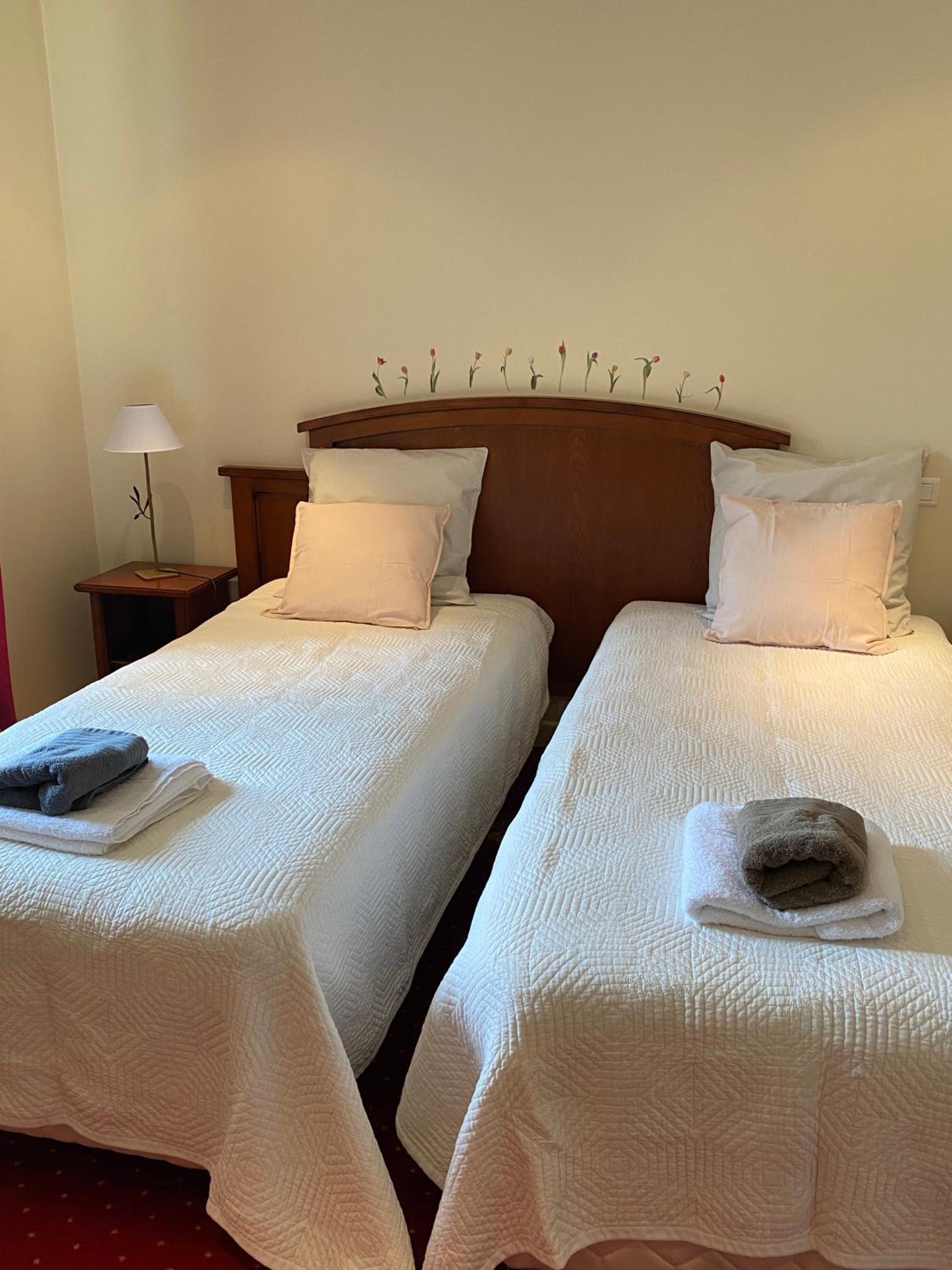 Deluxe Double Room - Photo 7