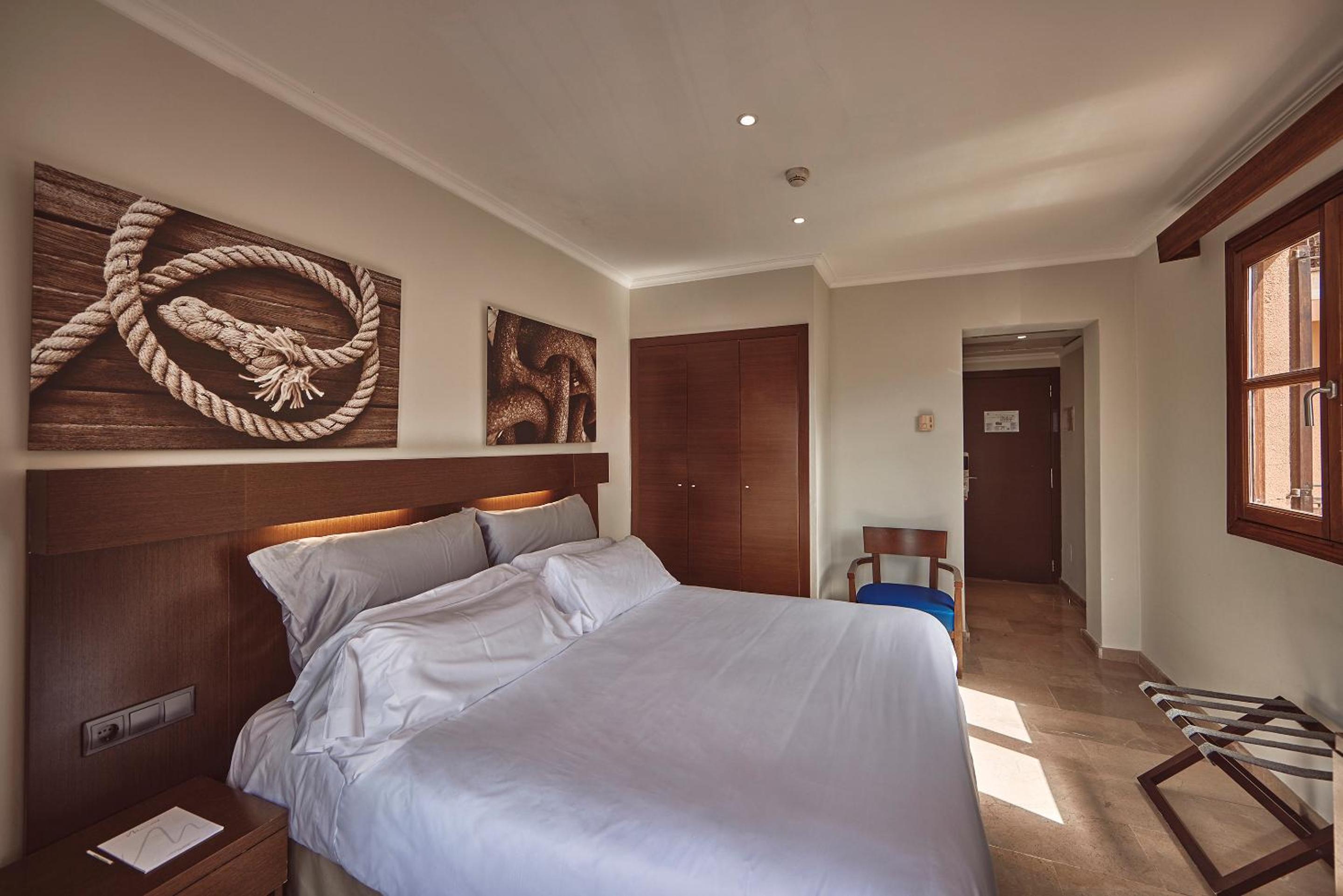 Double Room and Sea View - Spa Access Not Included - Photo 3