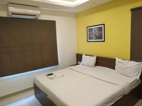Deluxe Double Room (2 Adults + 1 Child) photo 1
