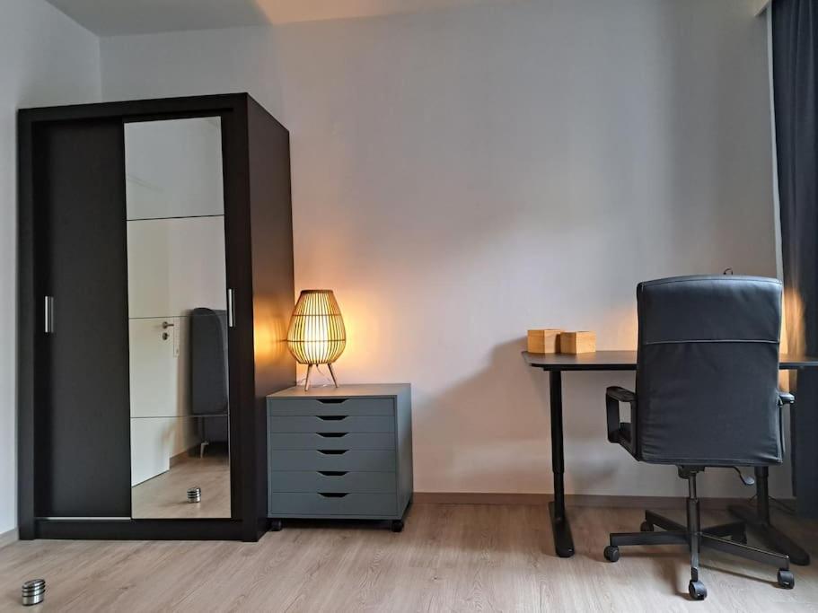 One-Bedroom Apartment photo 2