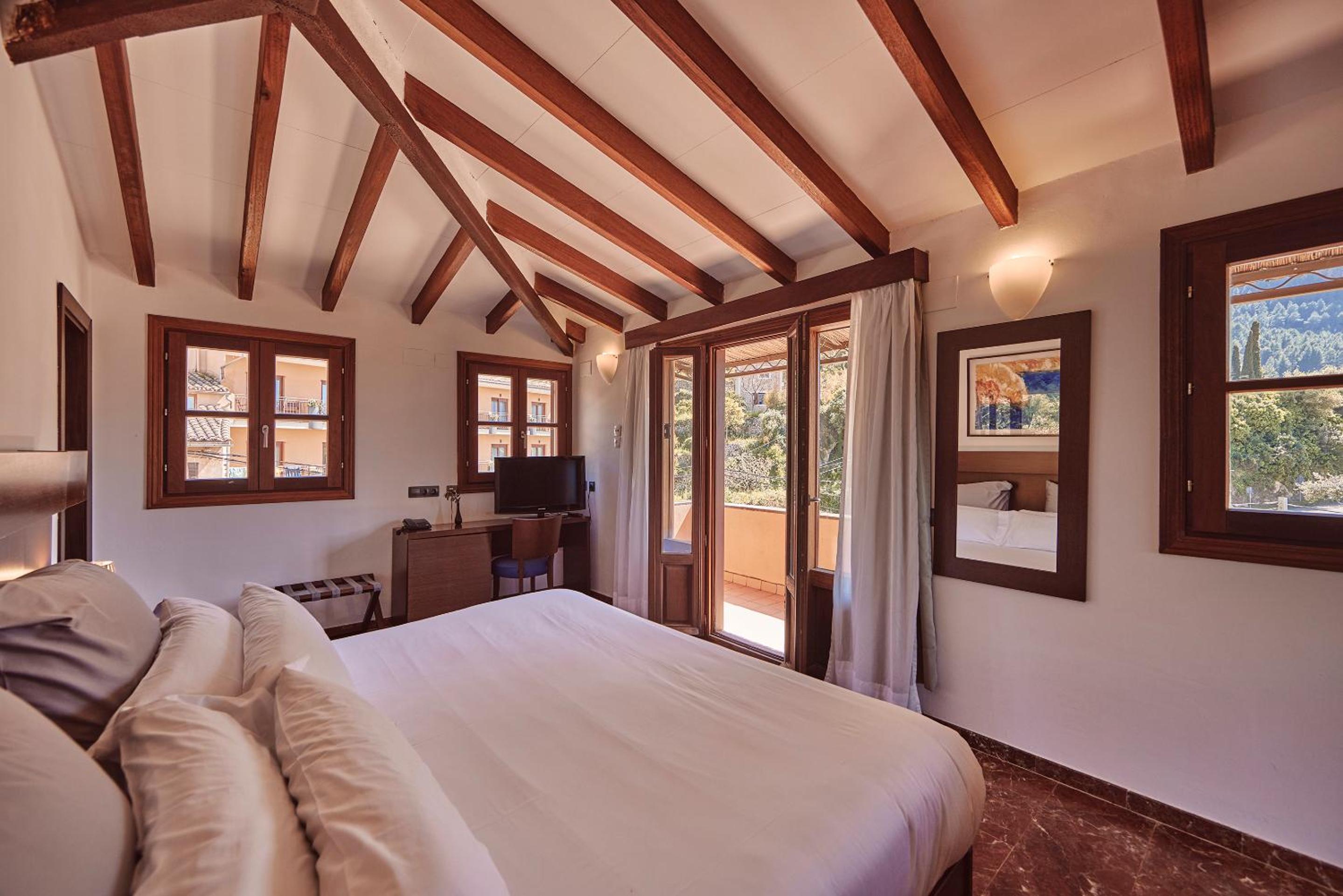 Penthouse Suite with Terrace and Panoramic View - Spa Access Not Included photo 3