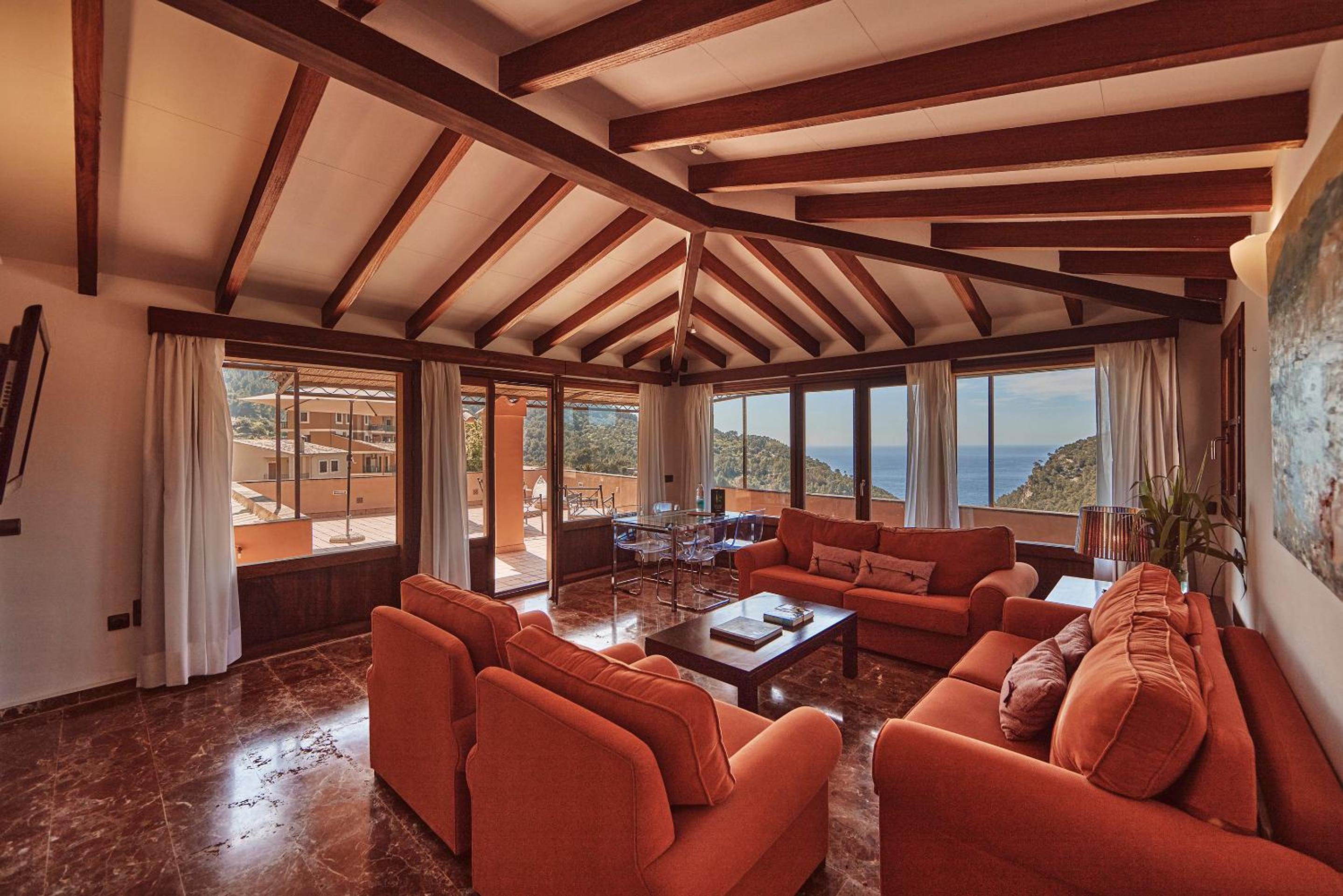 Suite Ático con Terraza y Vista Panorámica